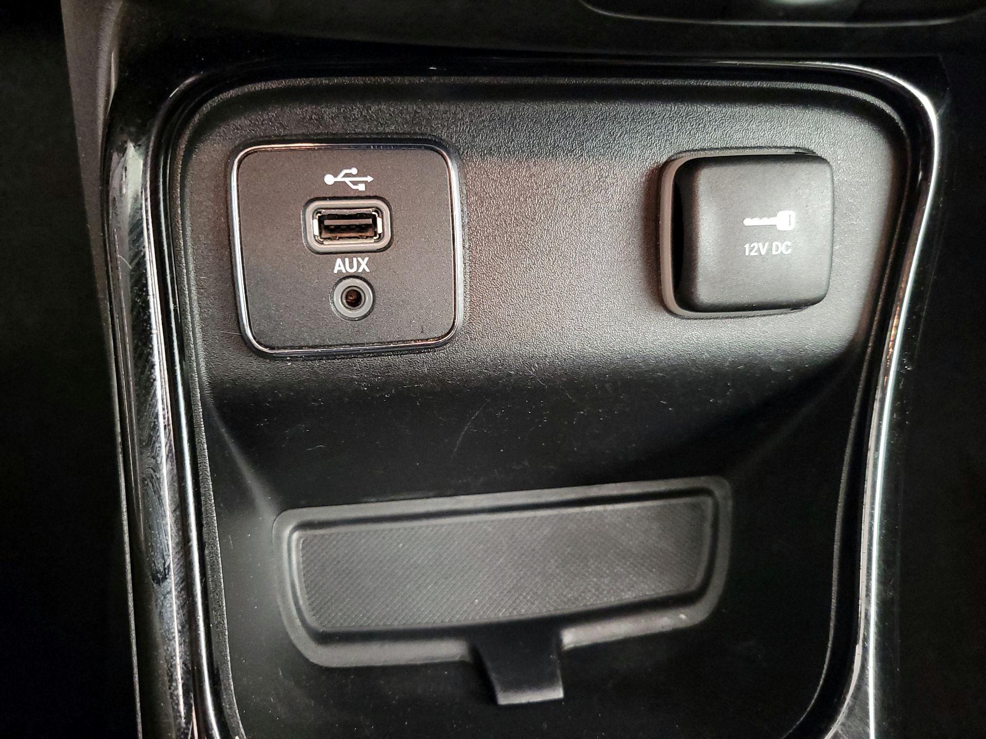 Thumbnail: 2018 Jeep Compass - 16