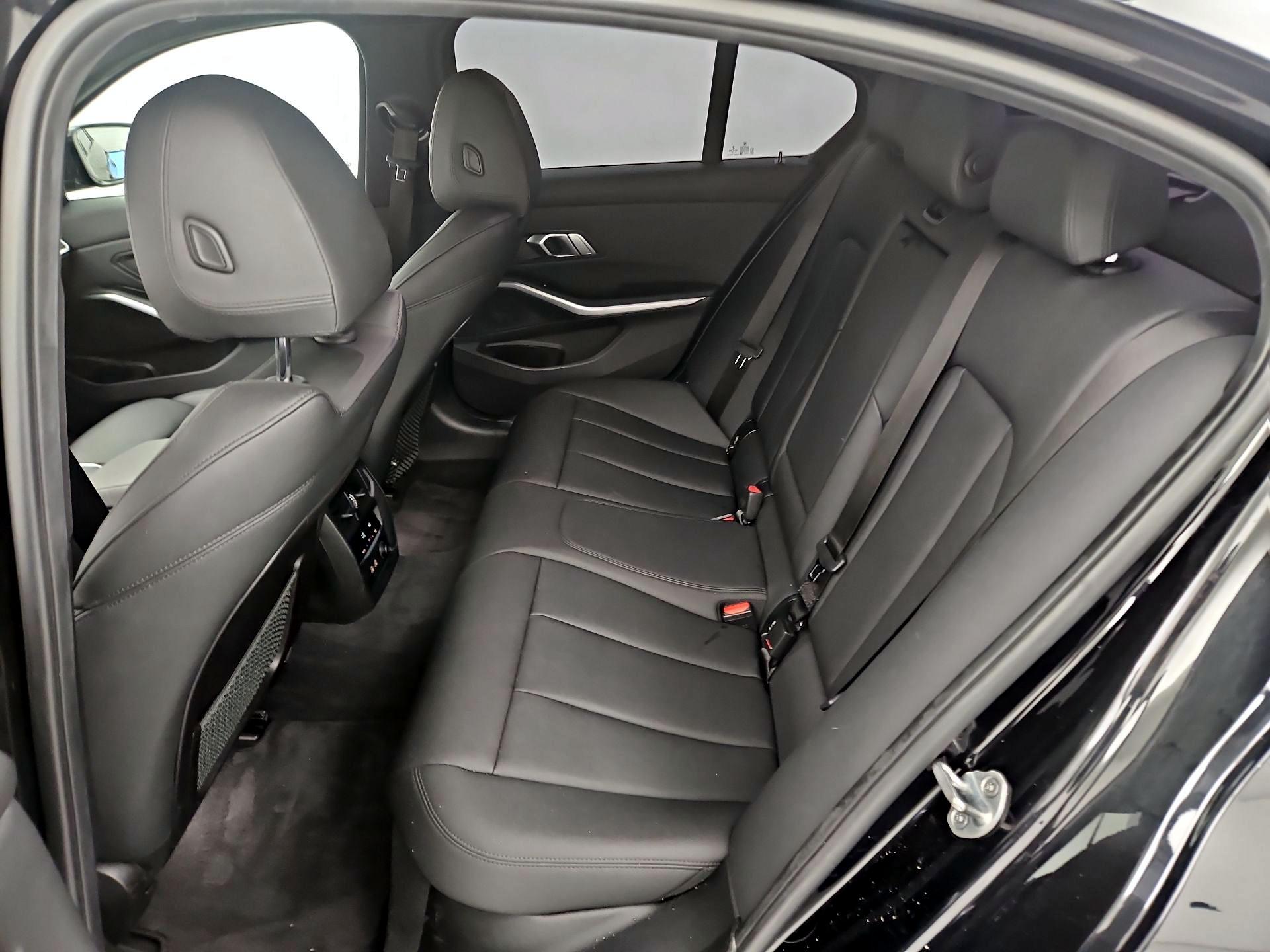 Thumbnail: 2020 BMW 3 Series - 20
