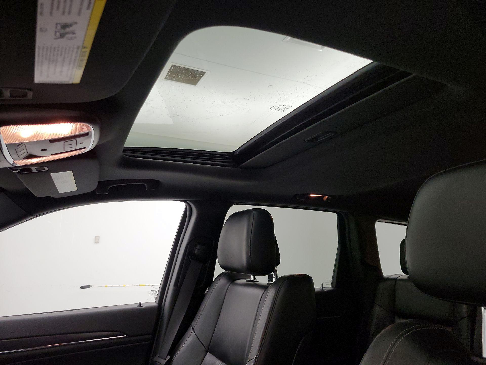 Thumbnail: 2014 Jeep Grand Cherokee - 20