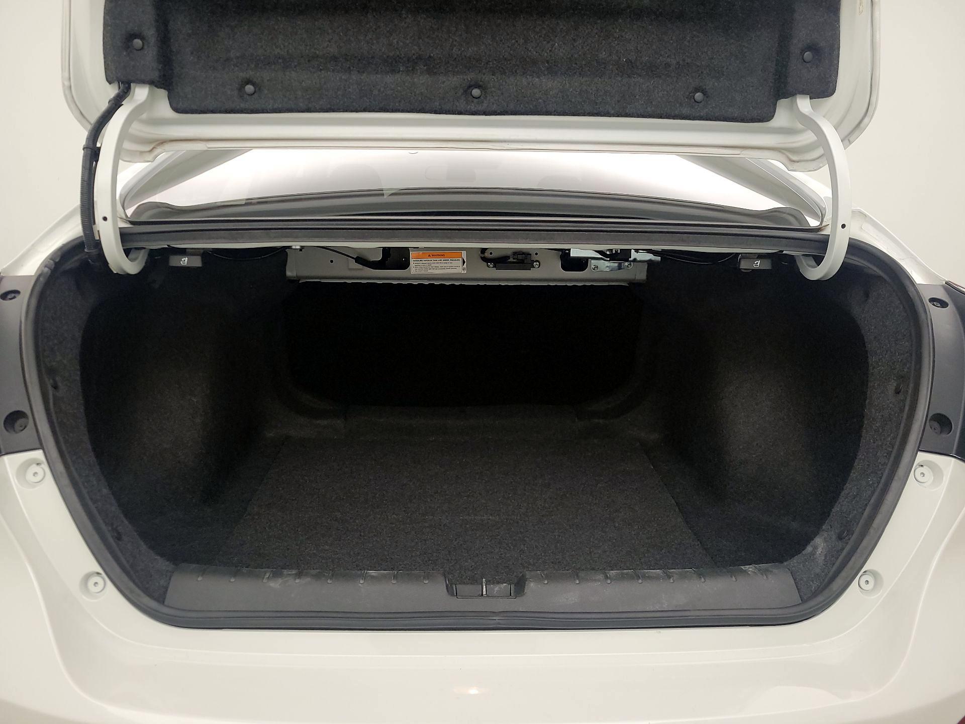 Thumbnail: 2021 Honda Insight - 20