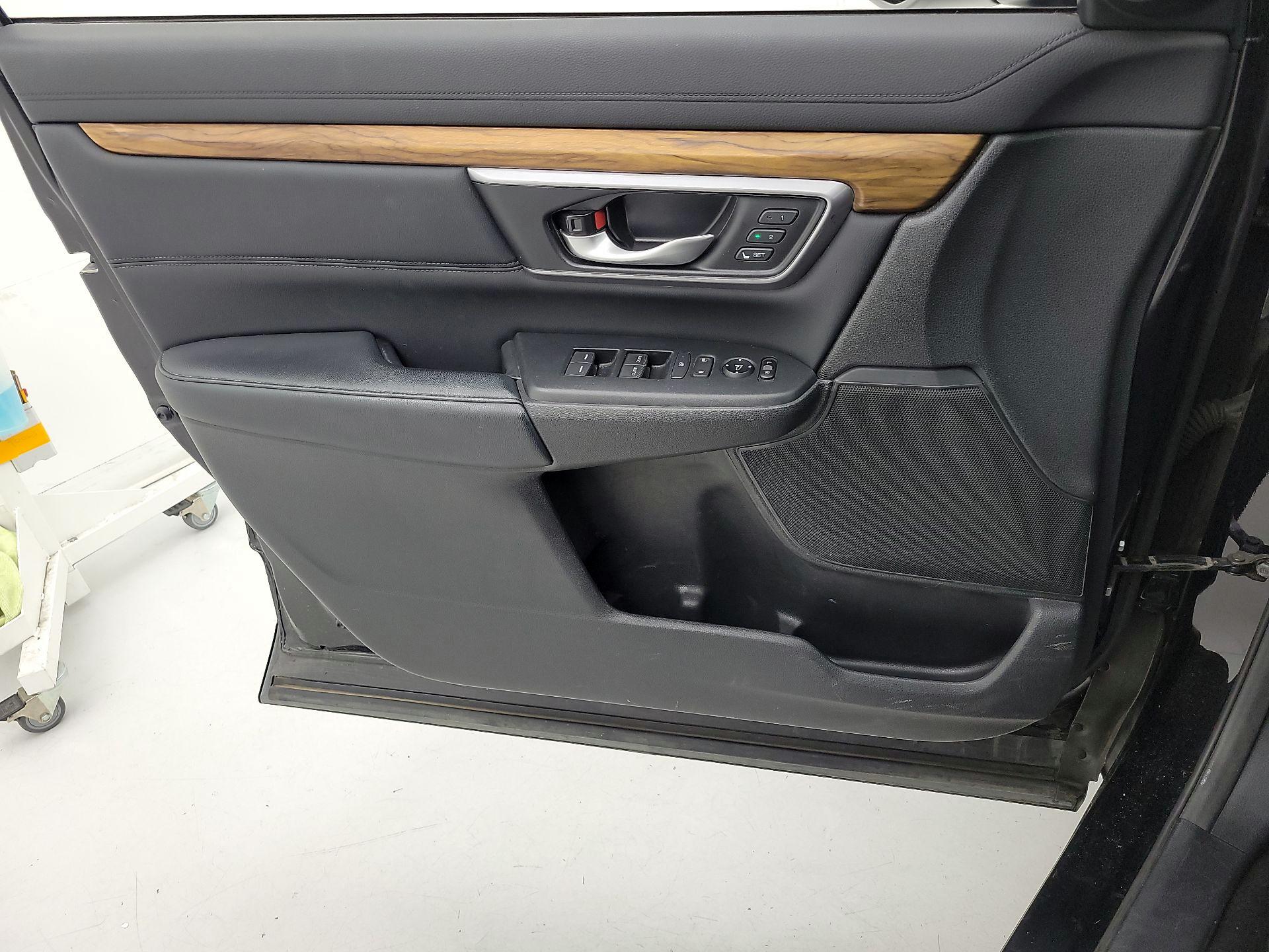 Thumbnail: 2017 Honda CR-V - 12