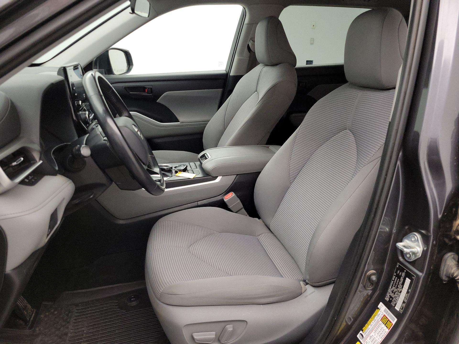 Thumbnail: 2021 Toyota Highlander - 11