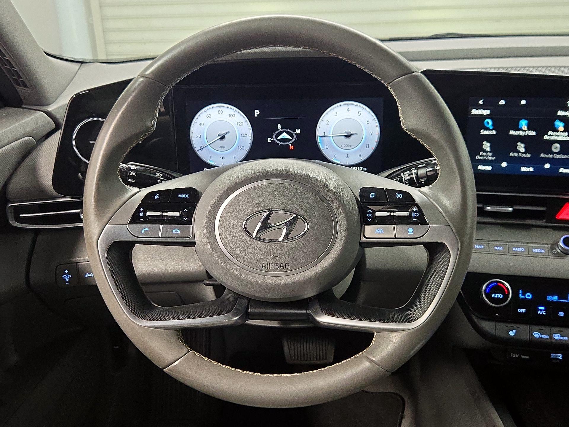 Thumbnail: 2023 Hyundai Elantra - 10