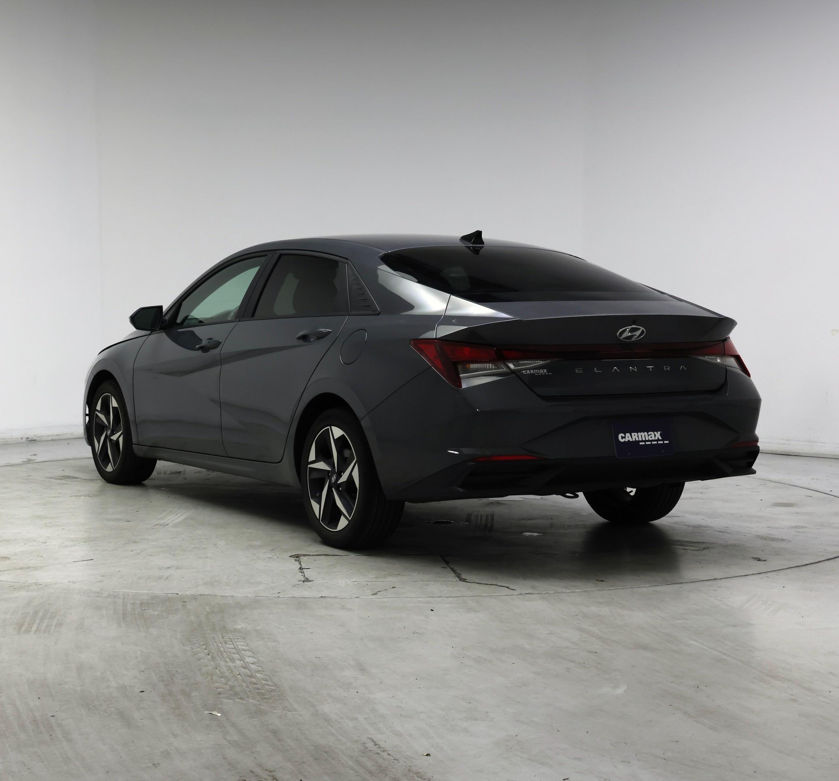 Thumbnail: 2023 Hyundai Elantra - 2