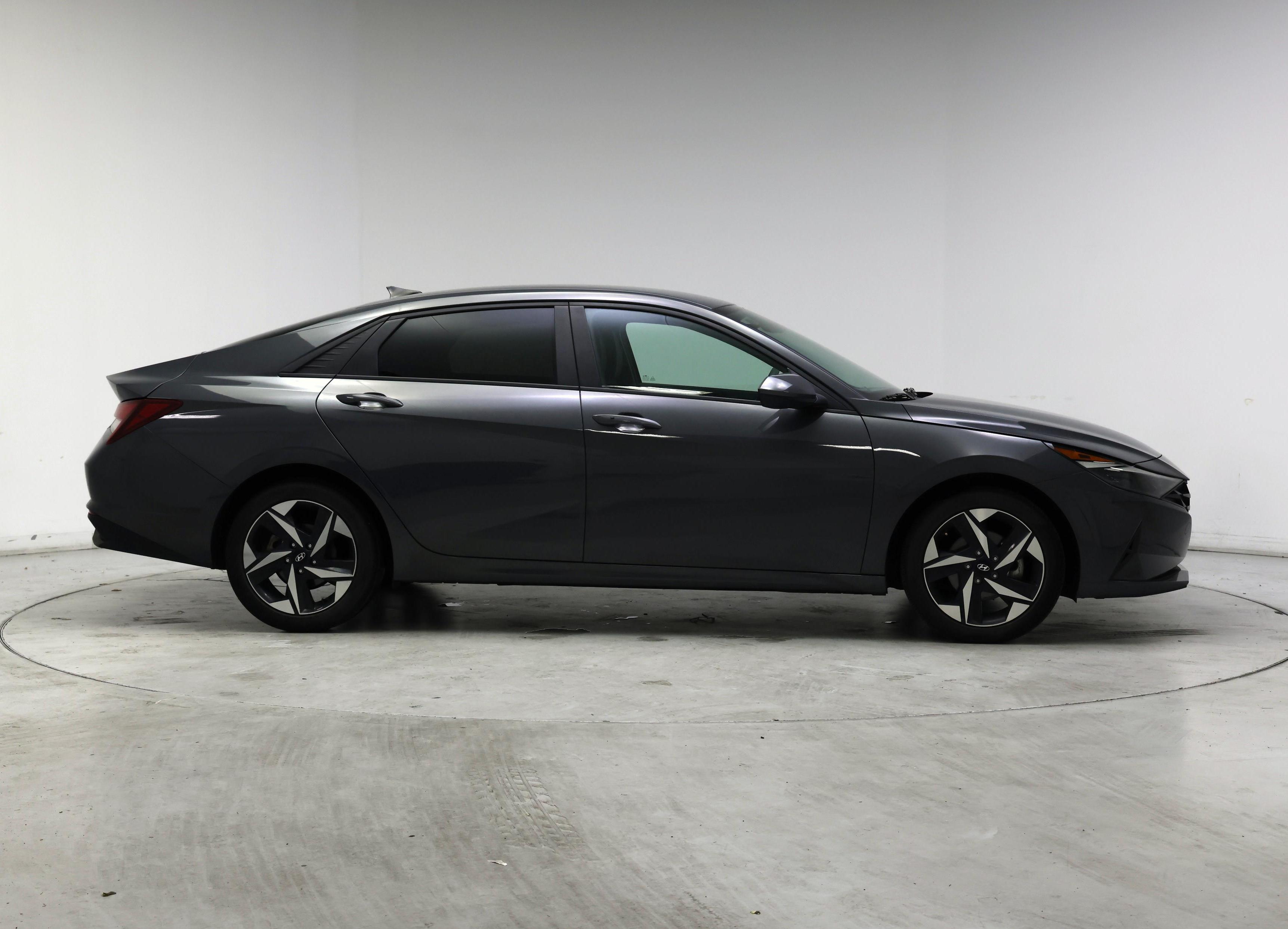 Thumbnail: 2023 Hyundai Elantra - 7