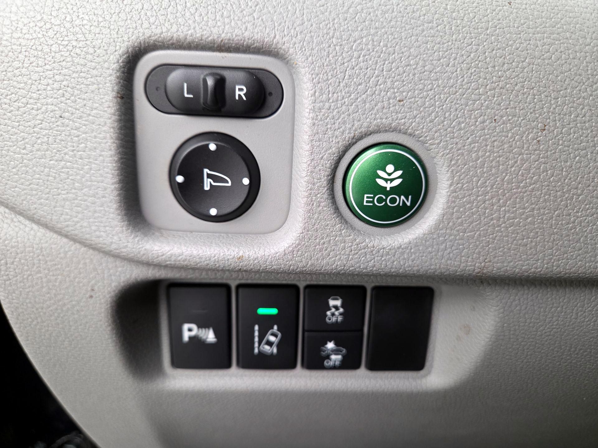 Thumbnail: 2016 Honda Pilot - 13