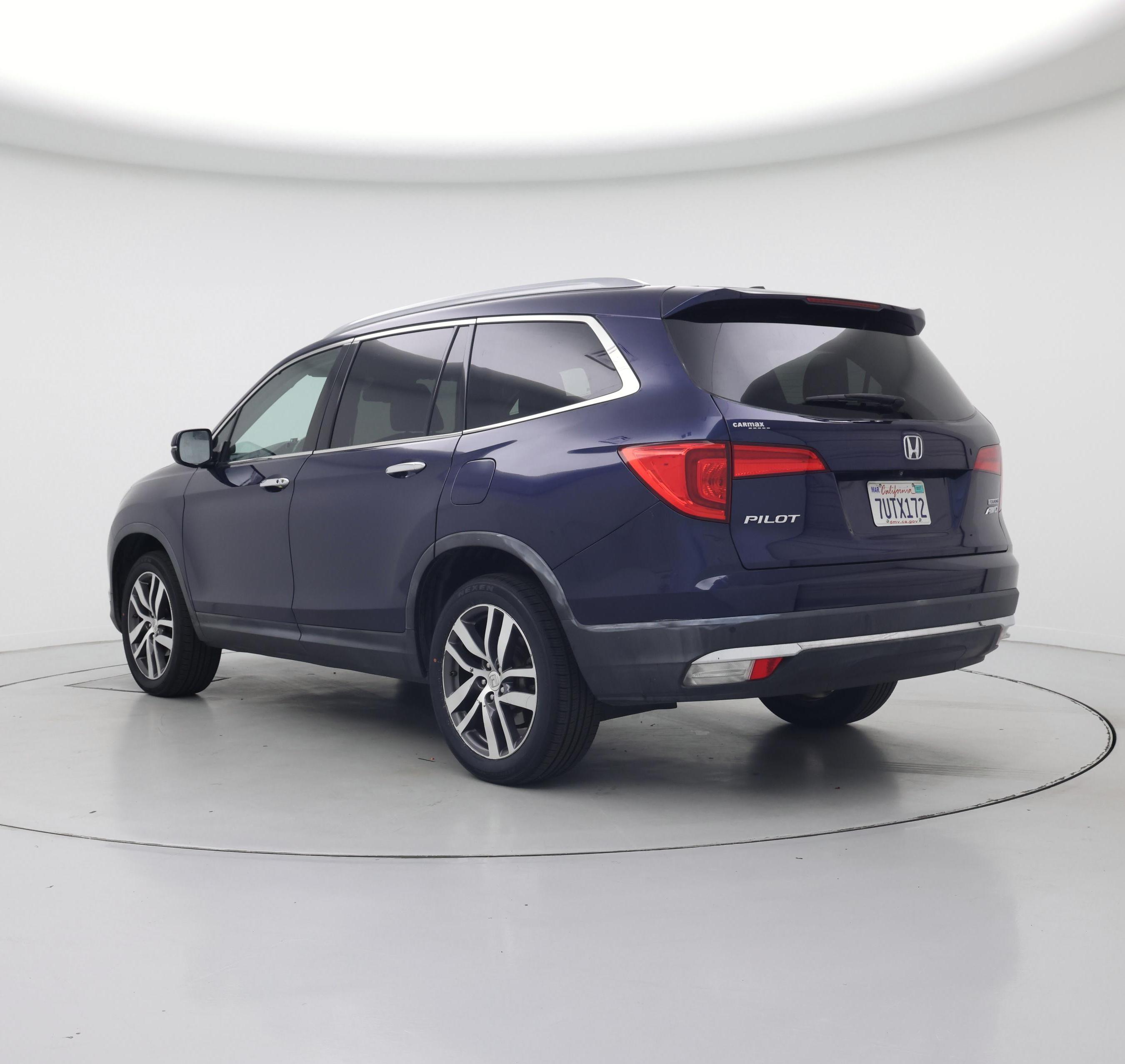 Thumbnail: 2016 Honda Pilot - 2