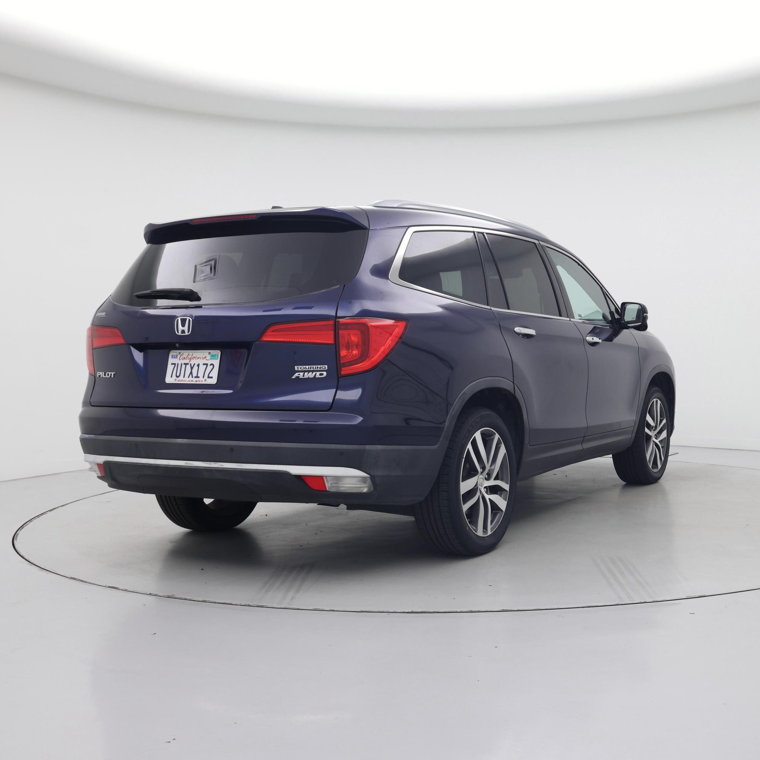 Thumbnail: 2016 Honda Pilot - 8