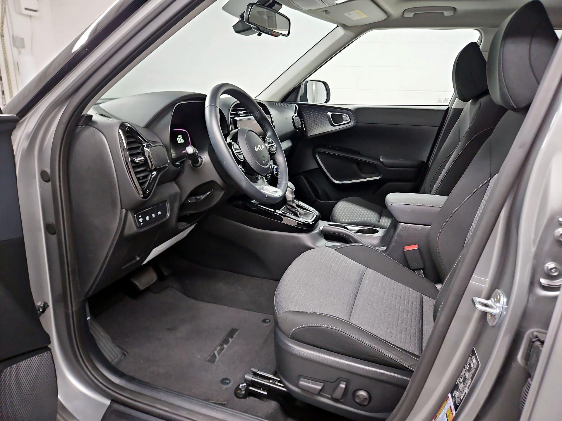 Thumbnail: 2023 Kia Soul - 11