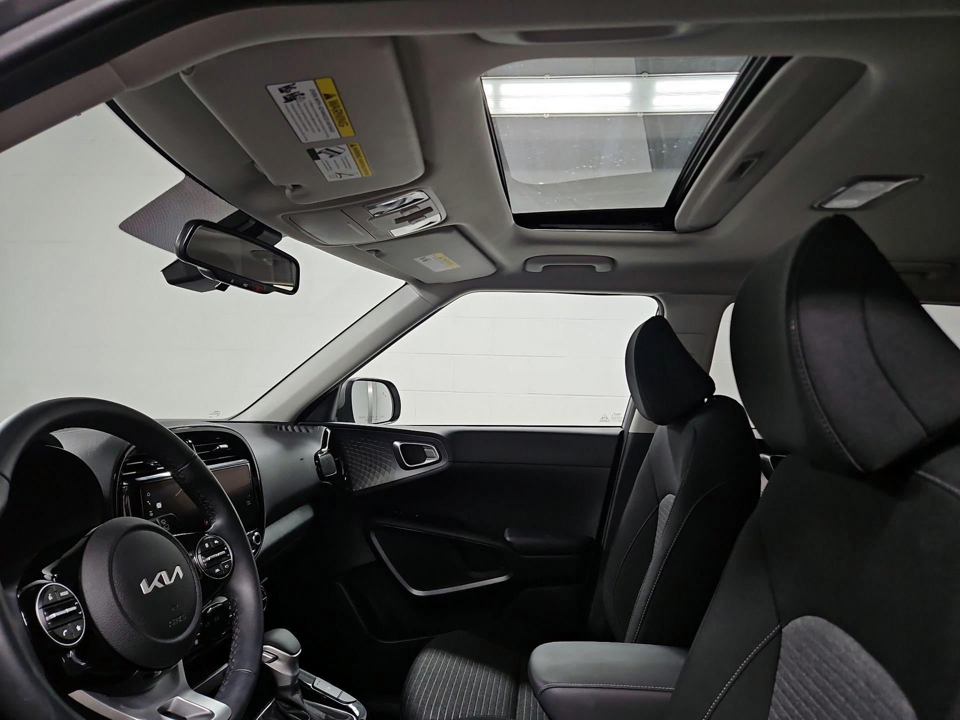 Thumbnail: 2023 Kia Soul - 20