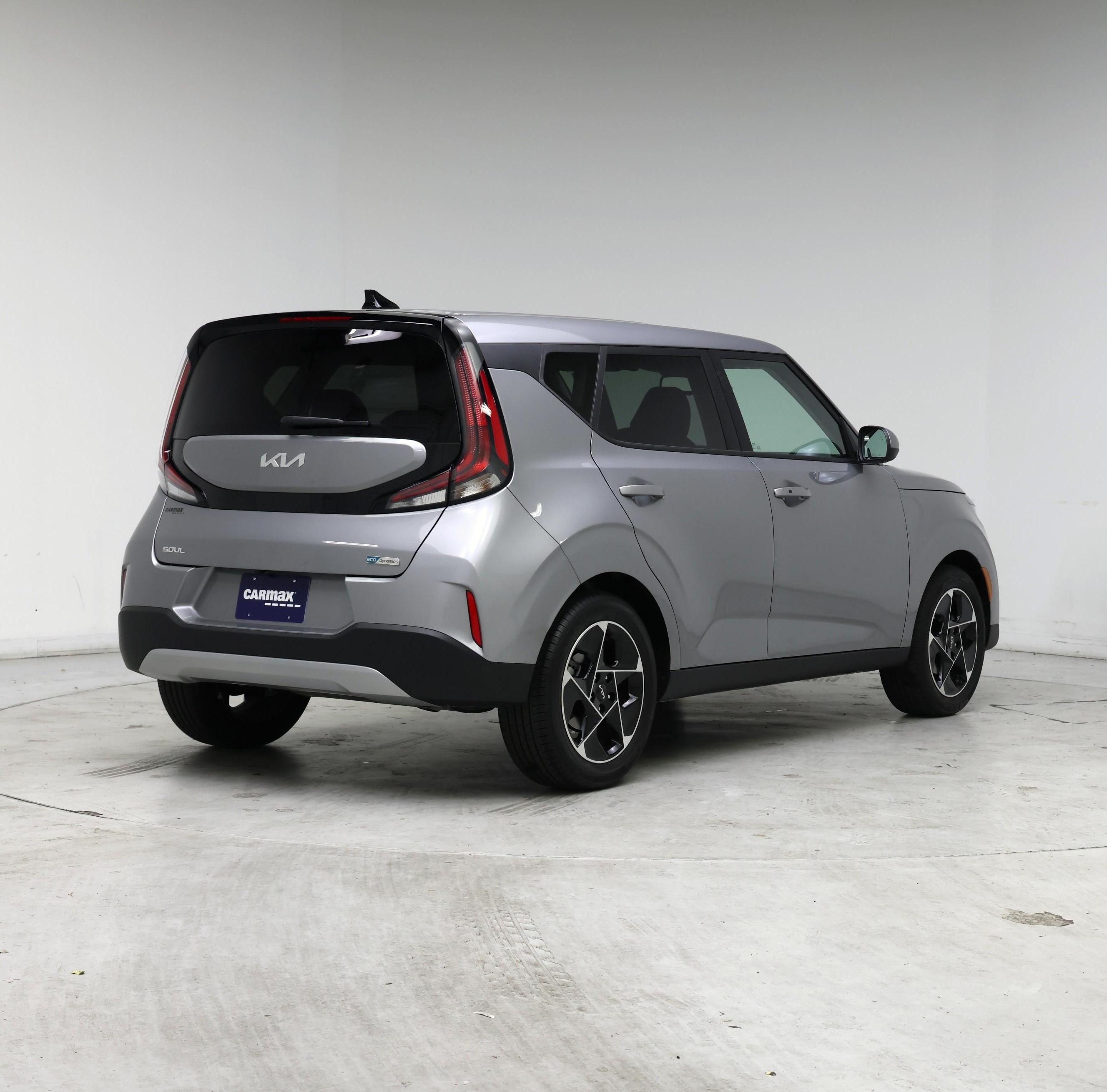 Thumbnail: 2023 Kia Soul - 8