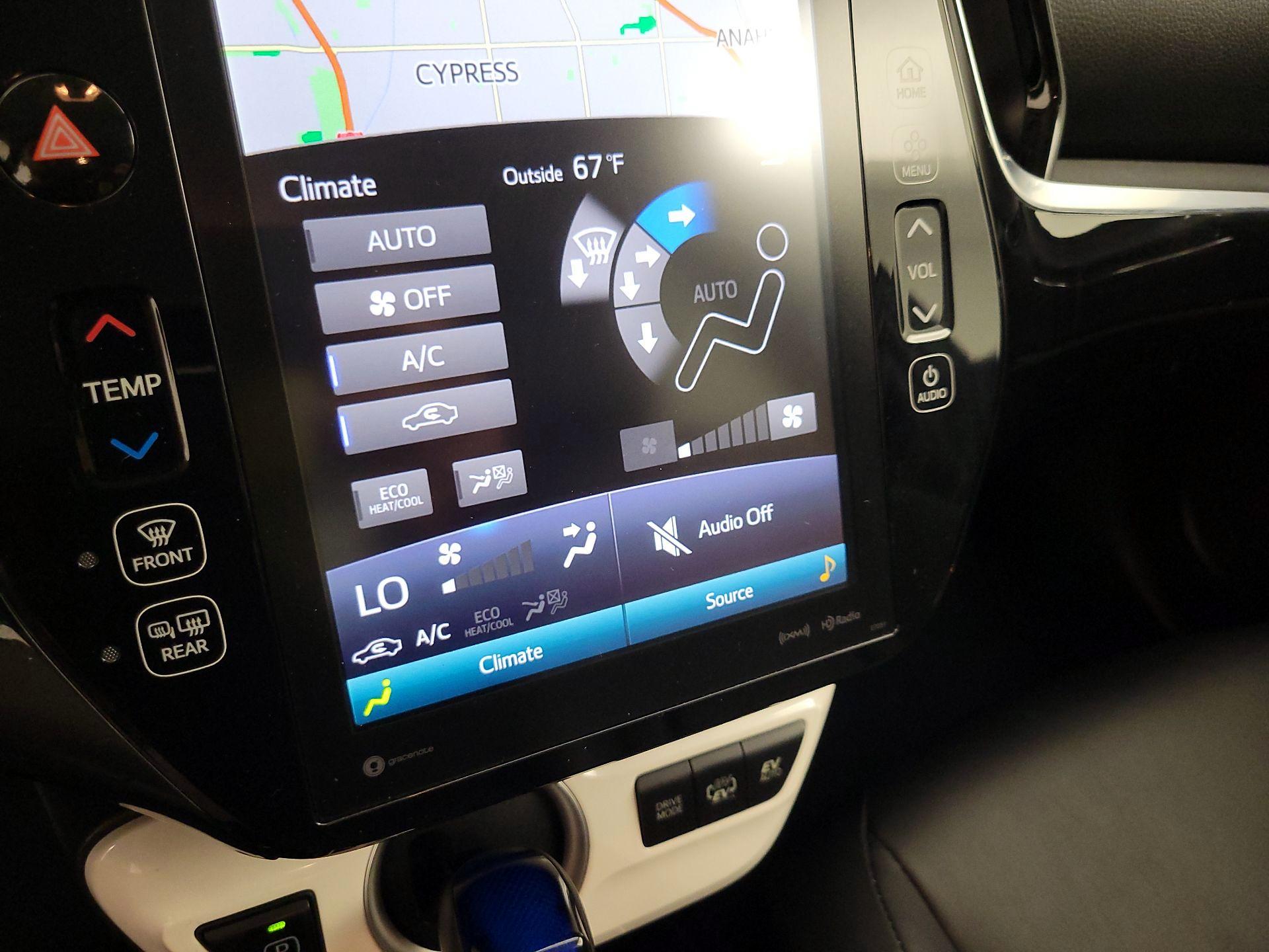 Thumbnail: 2019 Toyota Prius Prime - 16