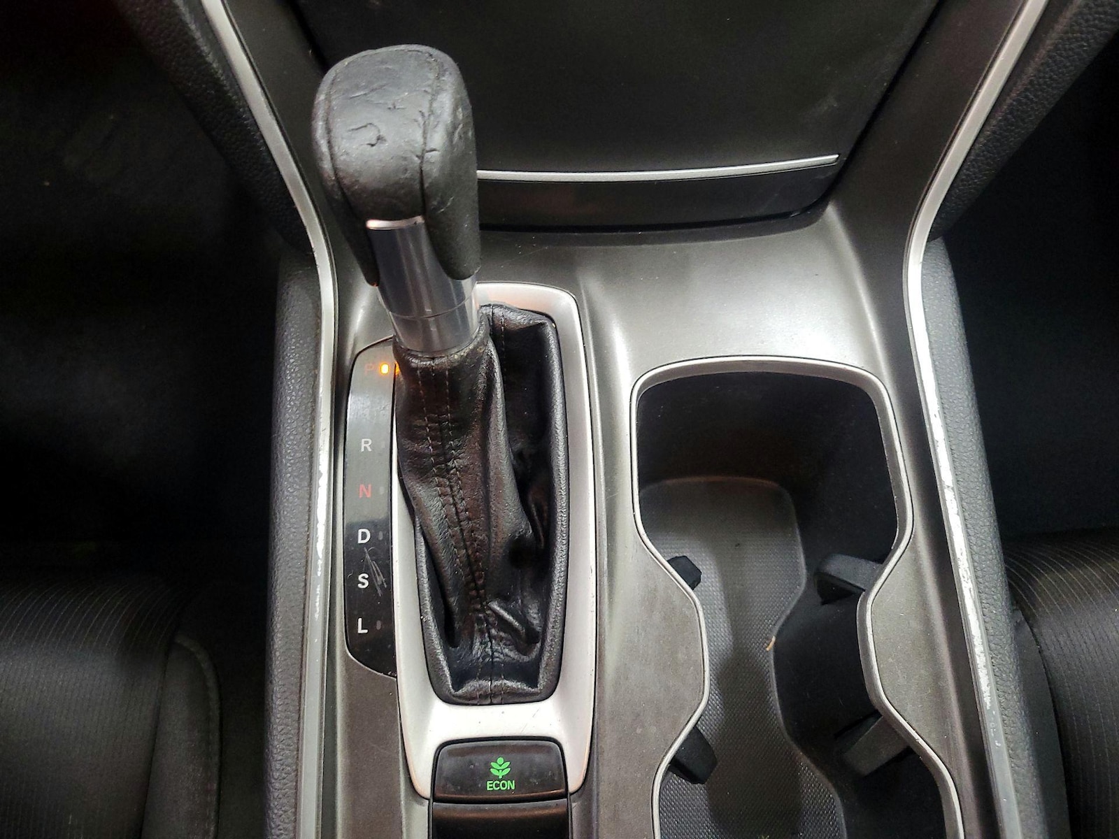 2019 Honda Accord LX - Photo 18