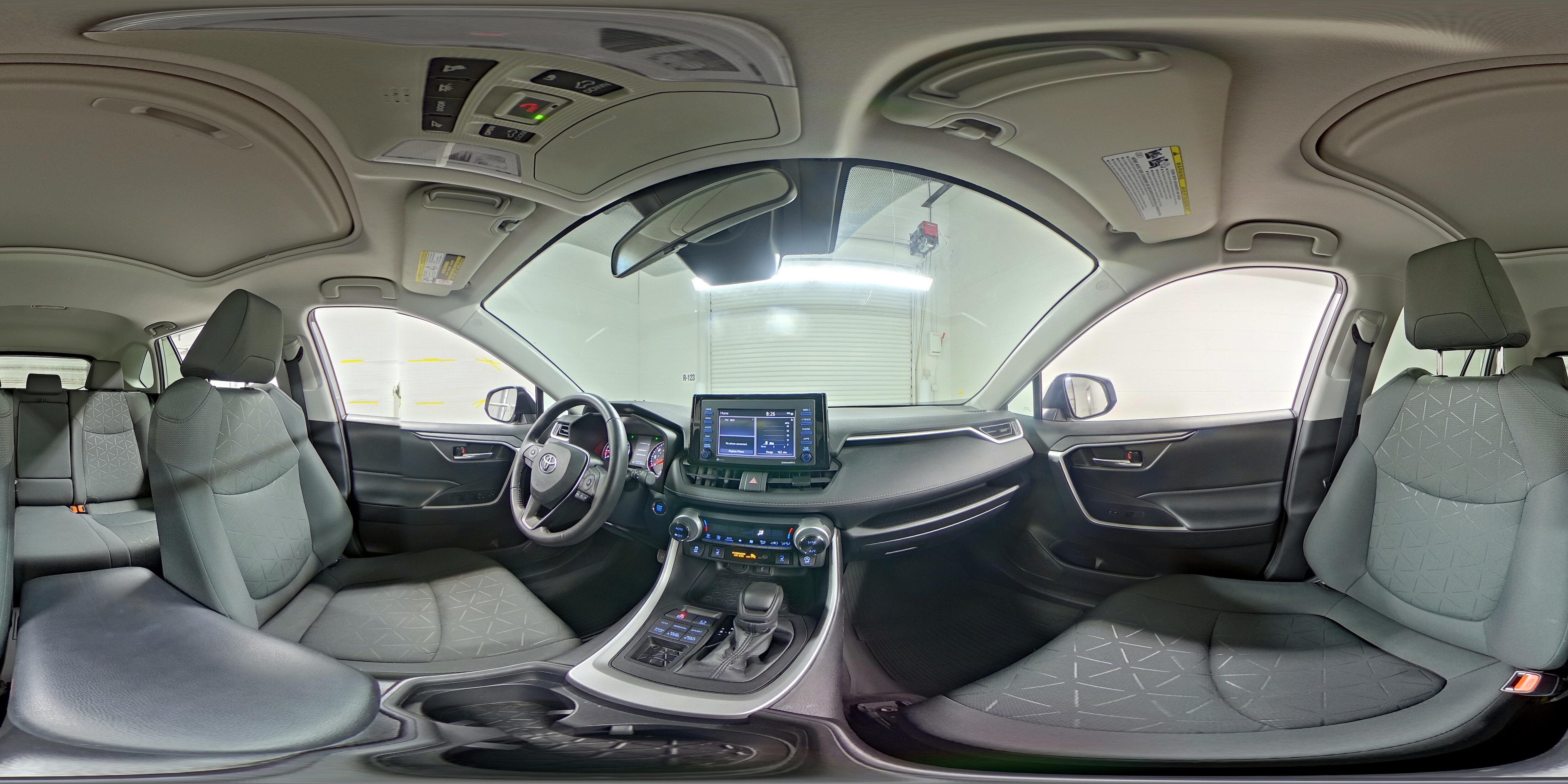 2021 Toyota RAV4 XLE - Photo 25