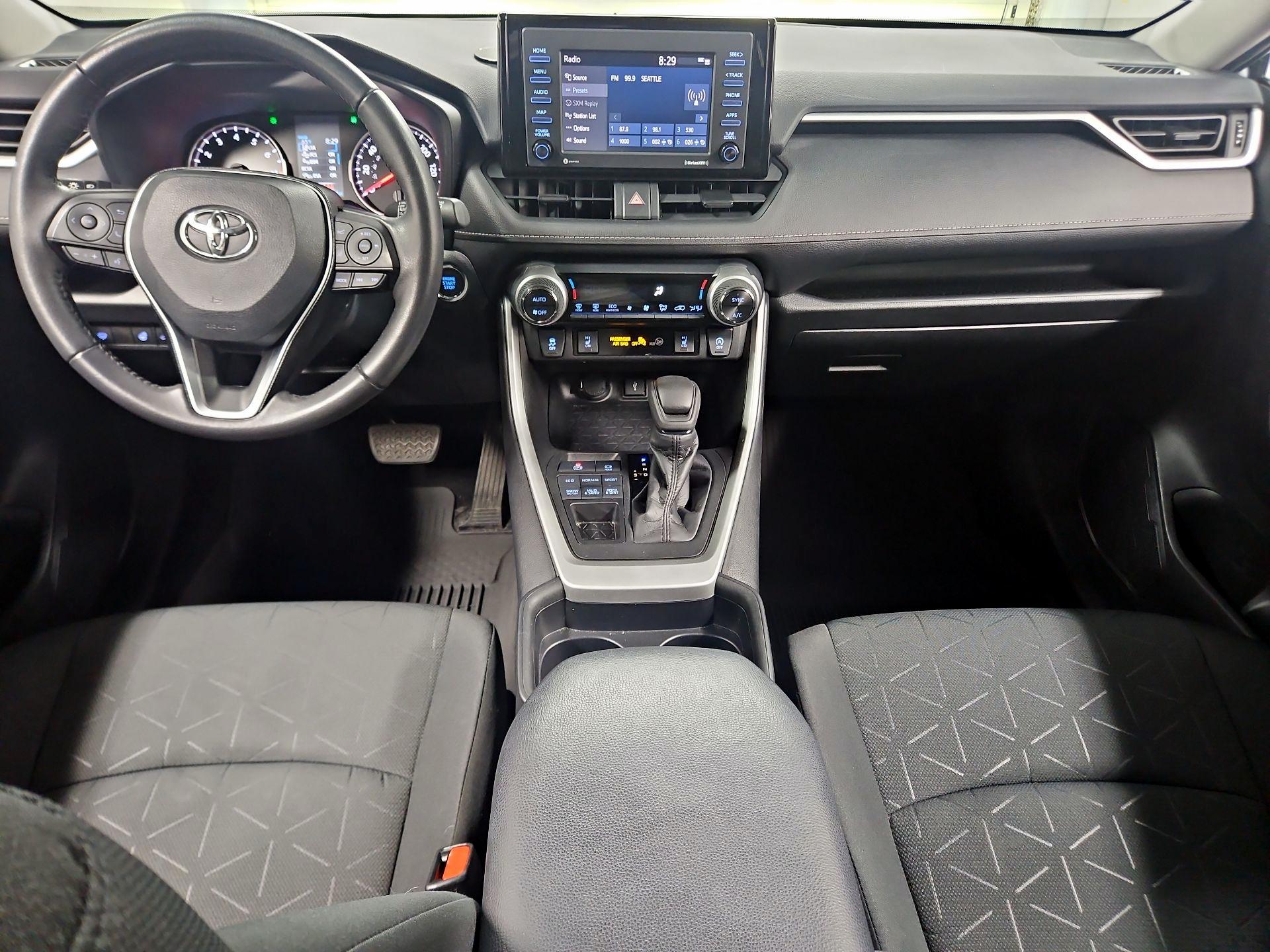 Thumbnail: 2021 Toyota RAV4 - 9