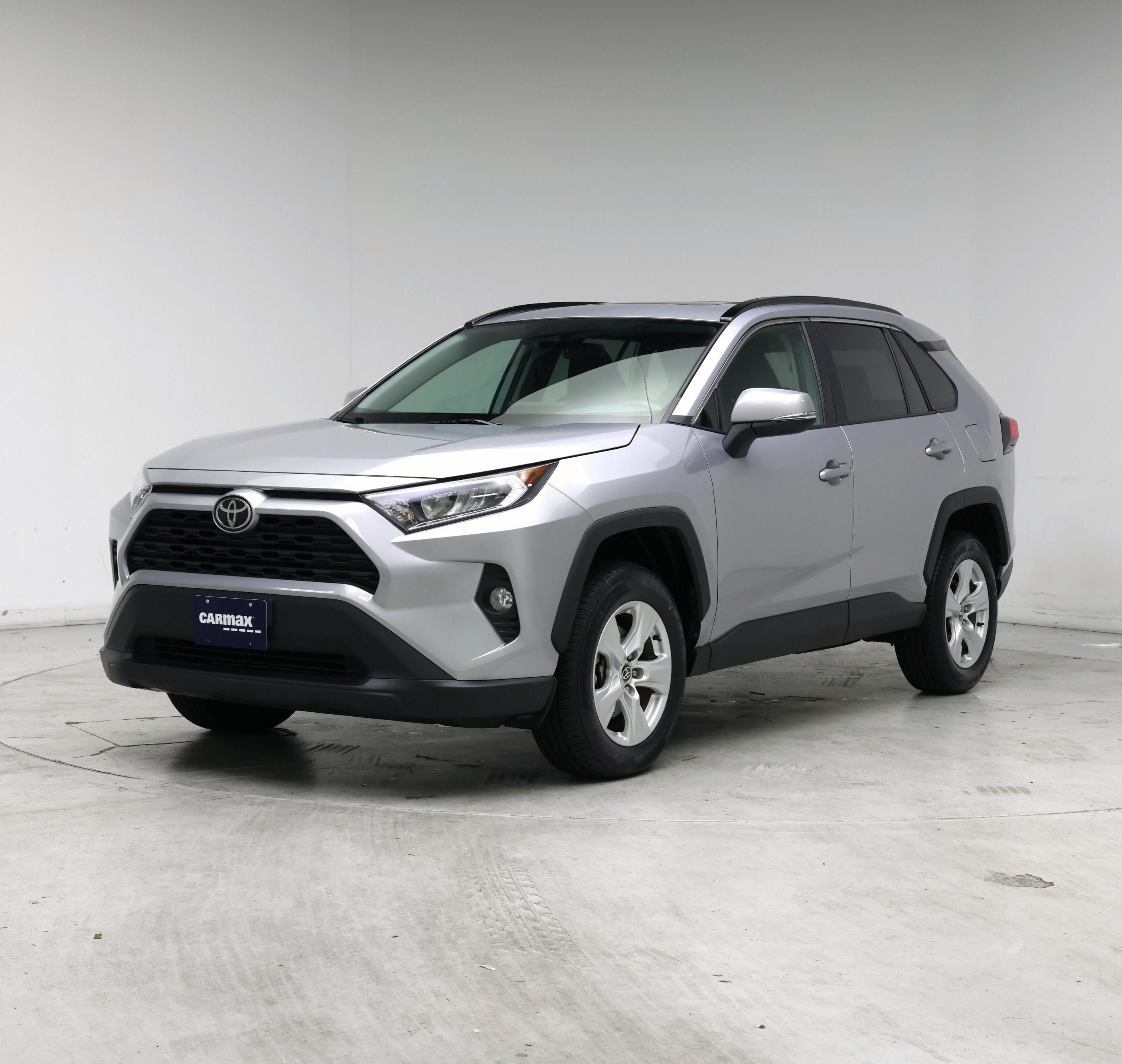 Thumbnail: 2021 Toyota RAV4 - 4