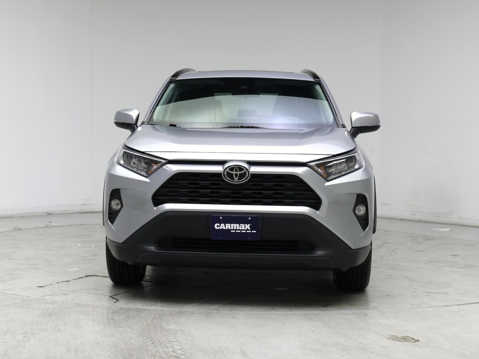 2021 Toyota RAV4 XLE - Photo 6