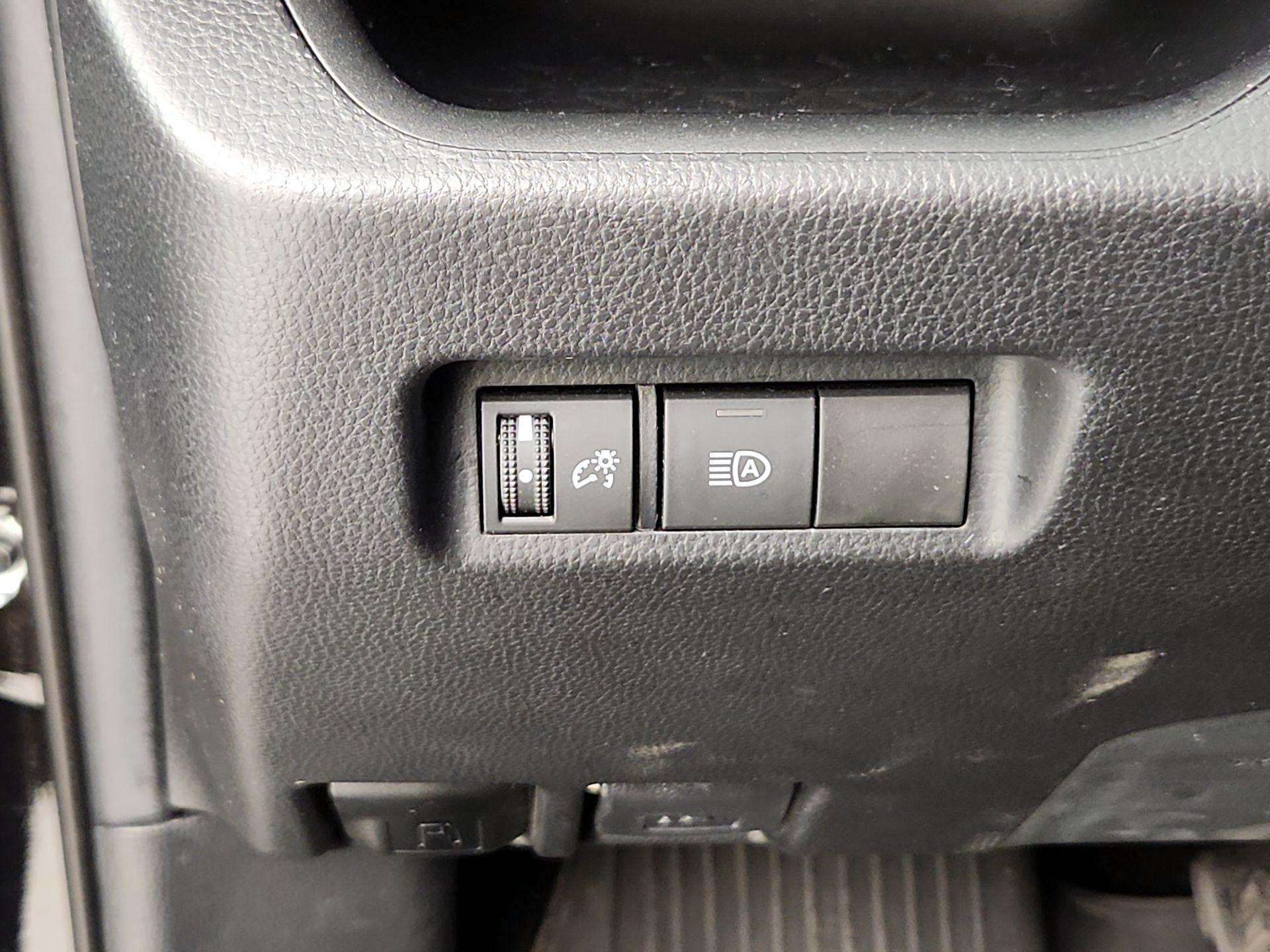 Thumbnail: 2021 Toyota RAV4 - 13