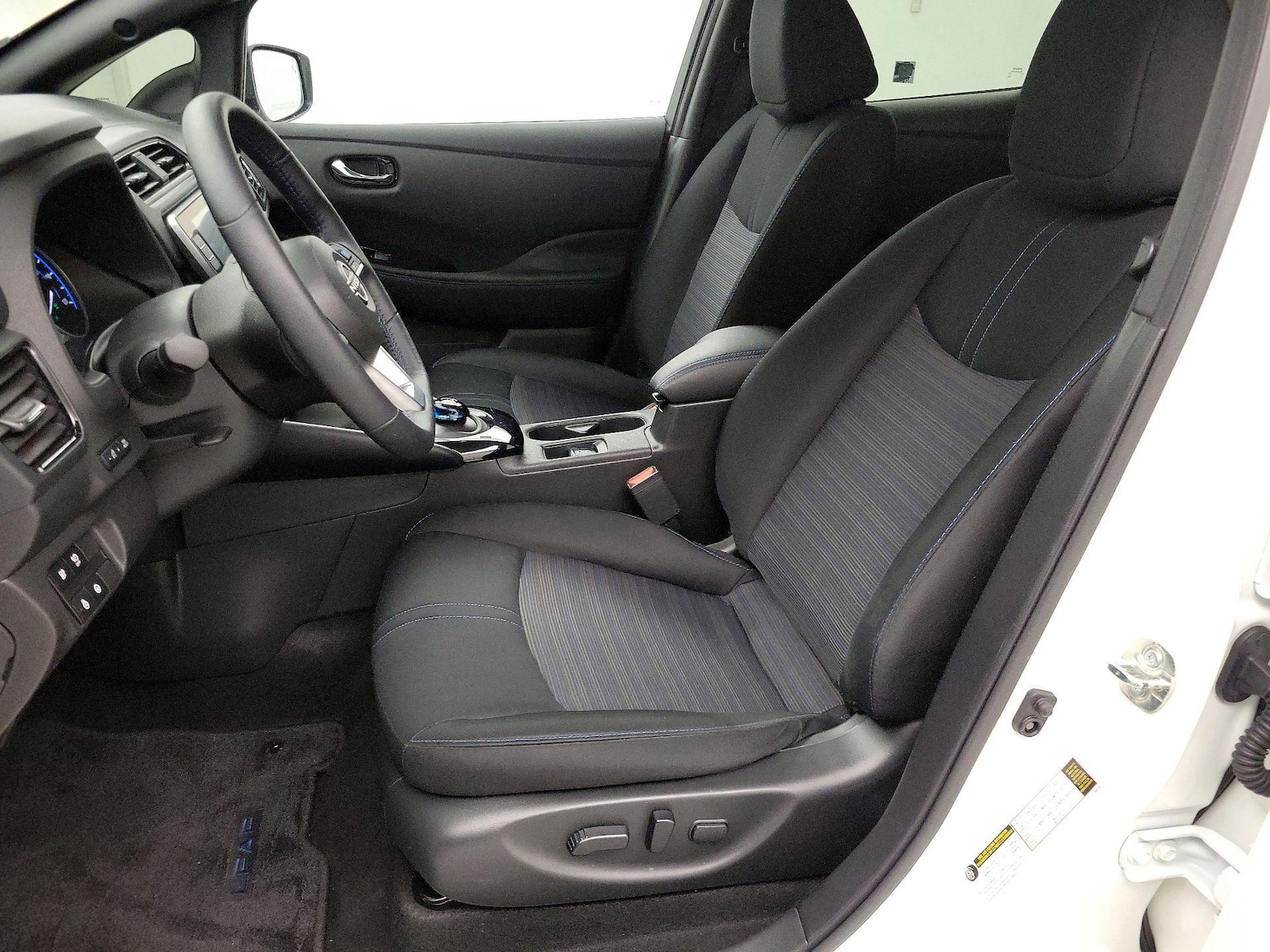 2024 Nissan LEAF SV PLUS - Photo 12