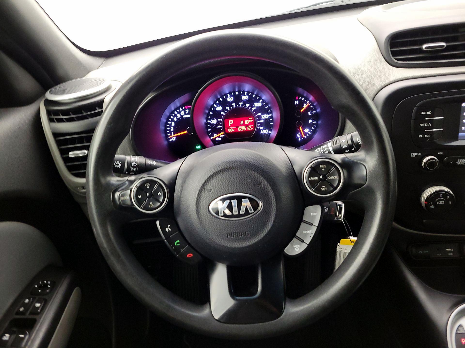 Thumbnail: 2016 Kia Soul - 10