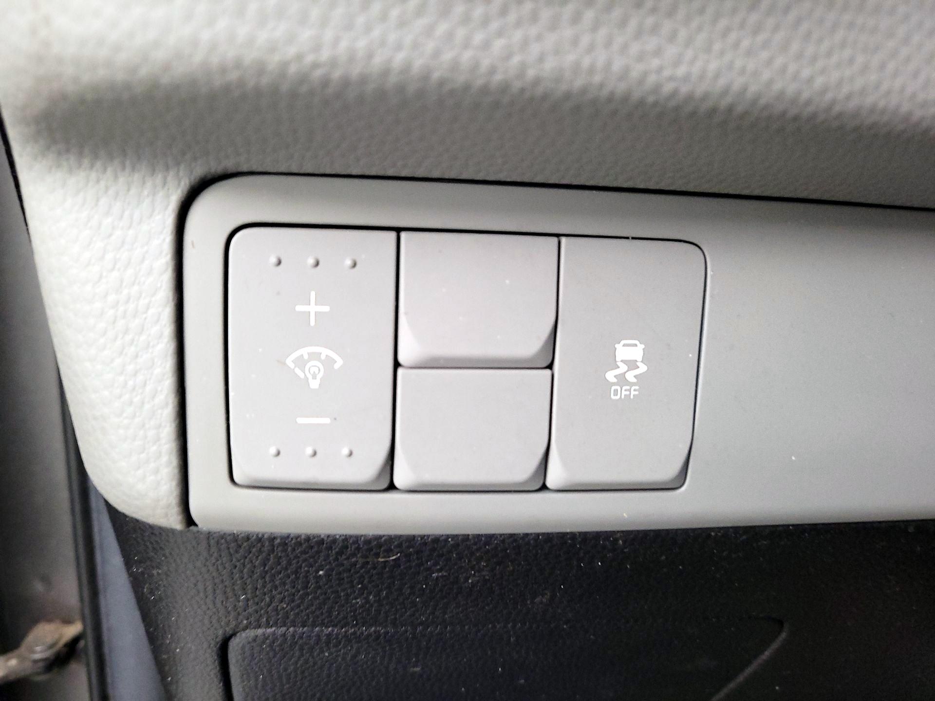 Thumbnail: 2016 Kia Soul - 13