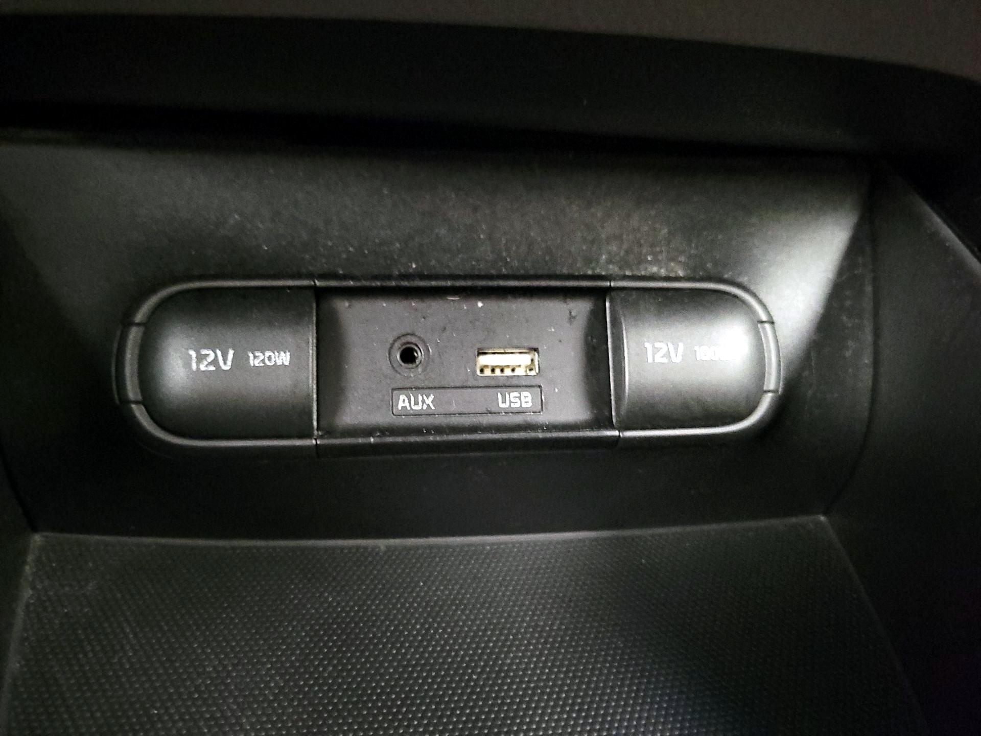Thumbnail: 2016 Kia Soul - 18