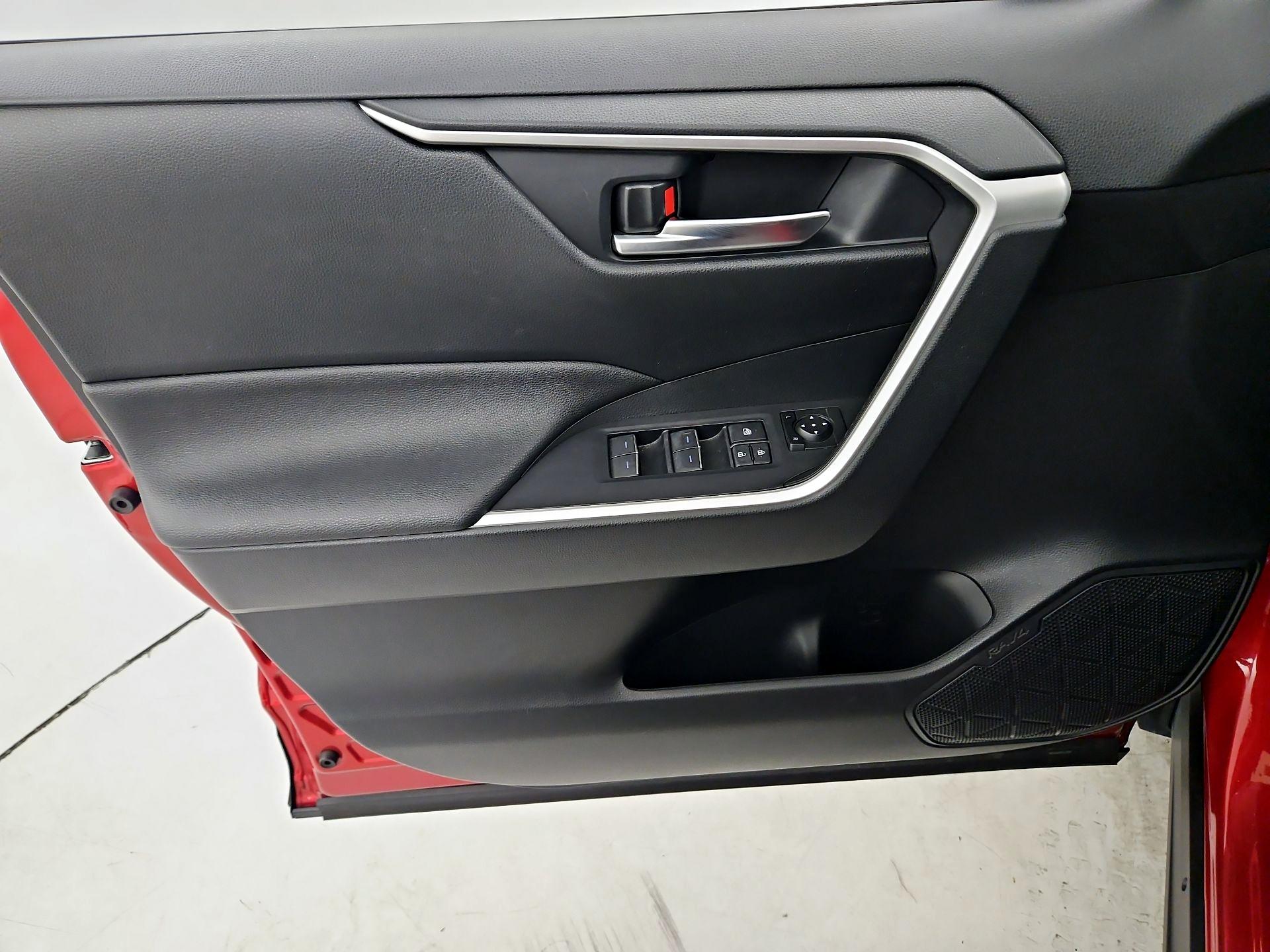 Thumbnail: 2023 Toyota RAV4 - 12