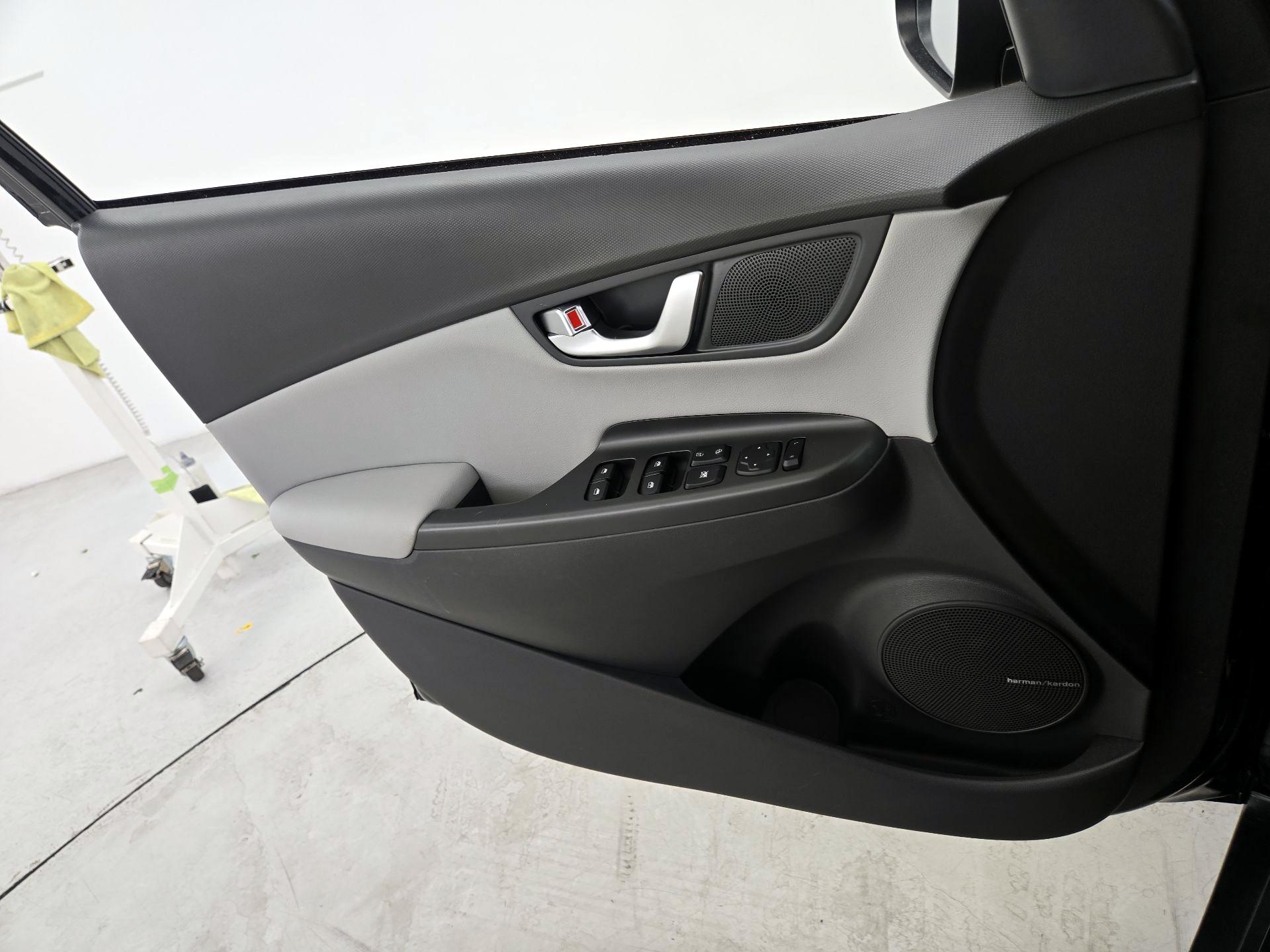 Thumbnail: 2023 Hyundai Kona - 12