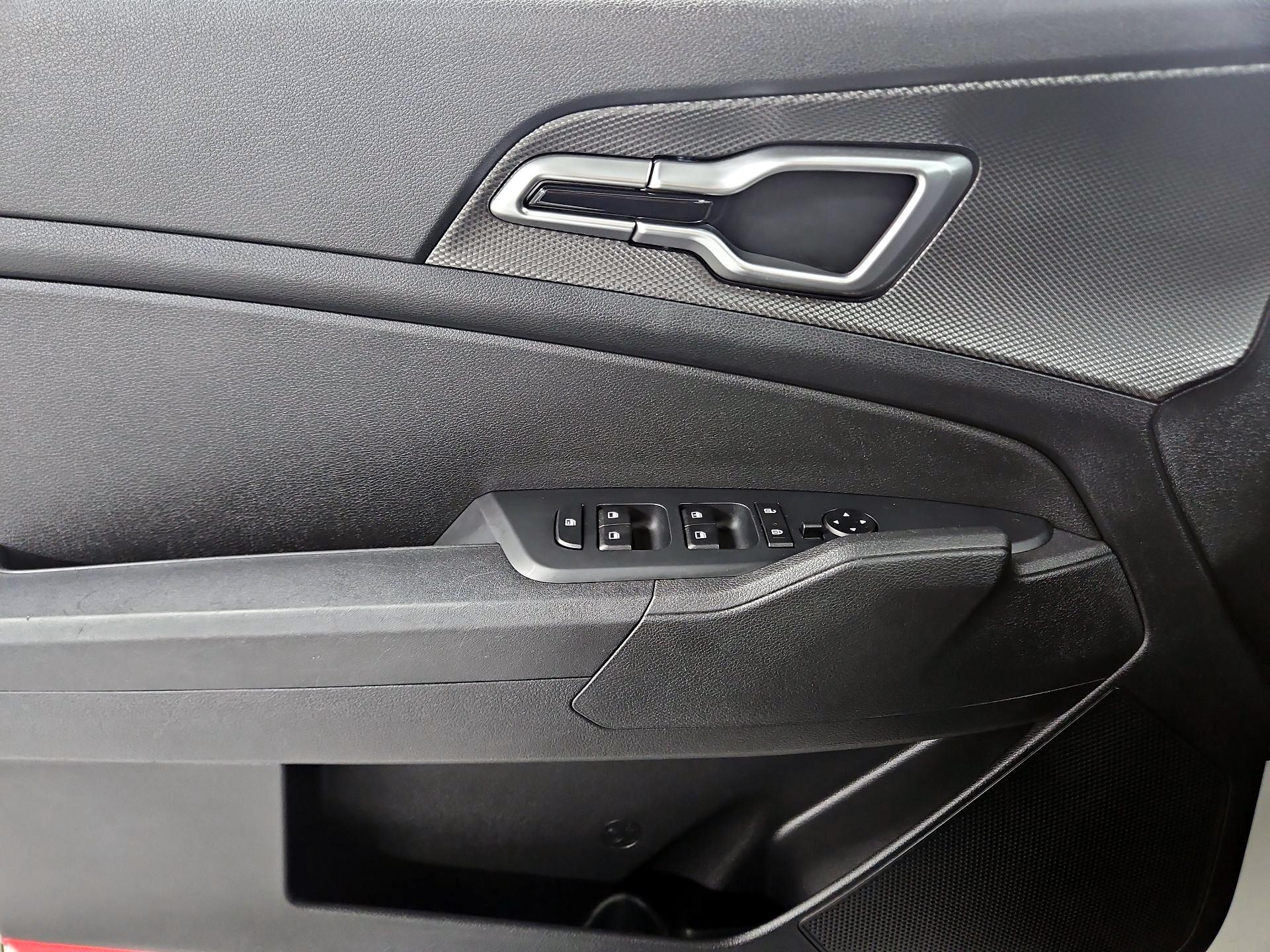 Thumbnail: 2023 Kia Sportage - 12