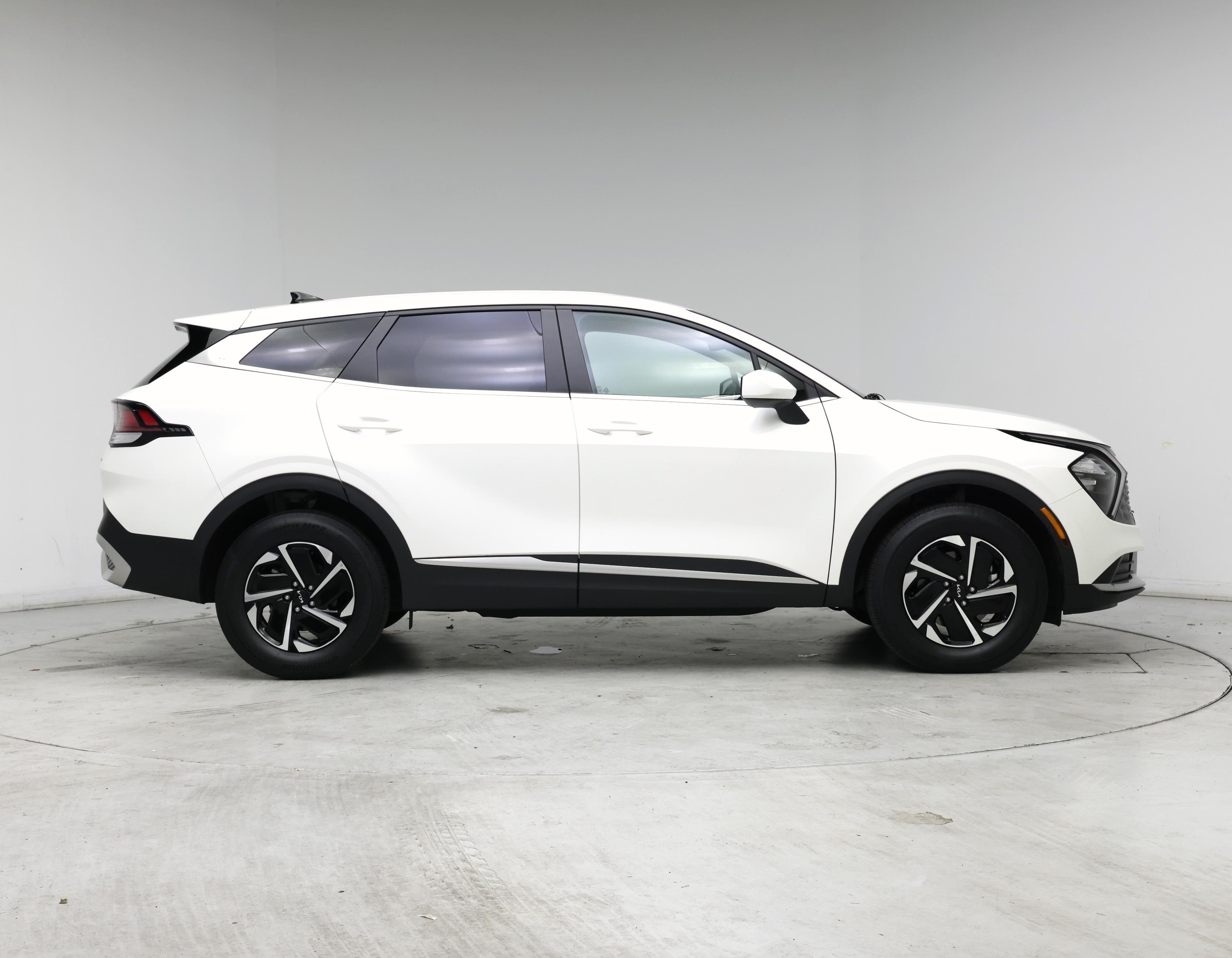 Thumbnail: 2023 Kia Sportage - 7