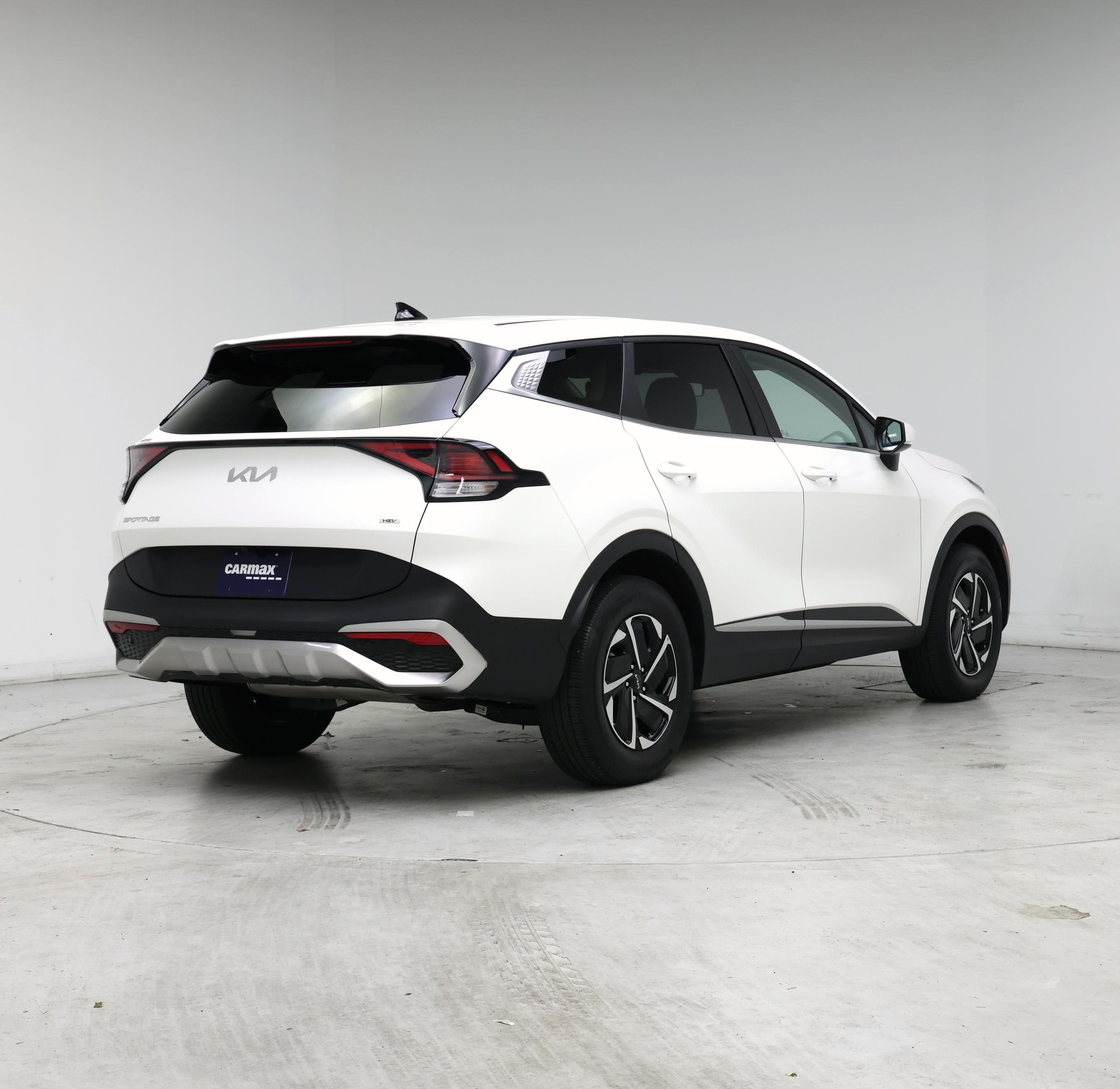 Thumbnail: 2023 Kia Sportage - 8