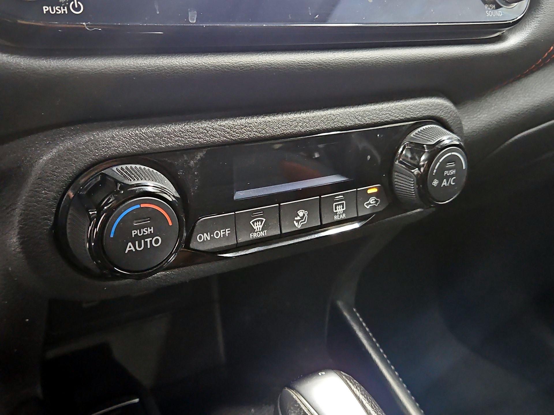Thumbnail: 2021 Nissan Kicks - 16