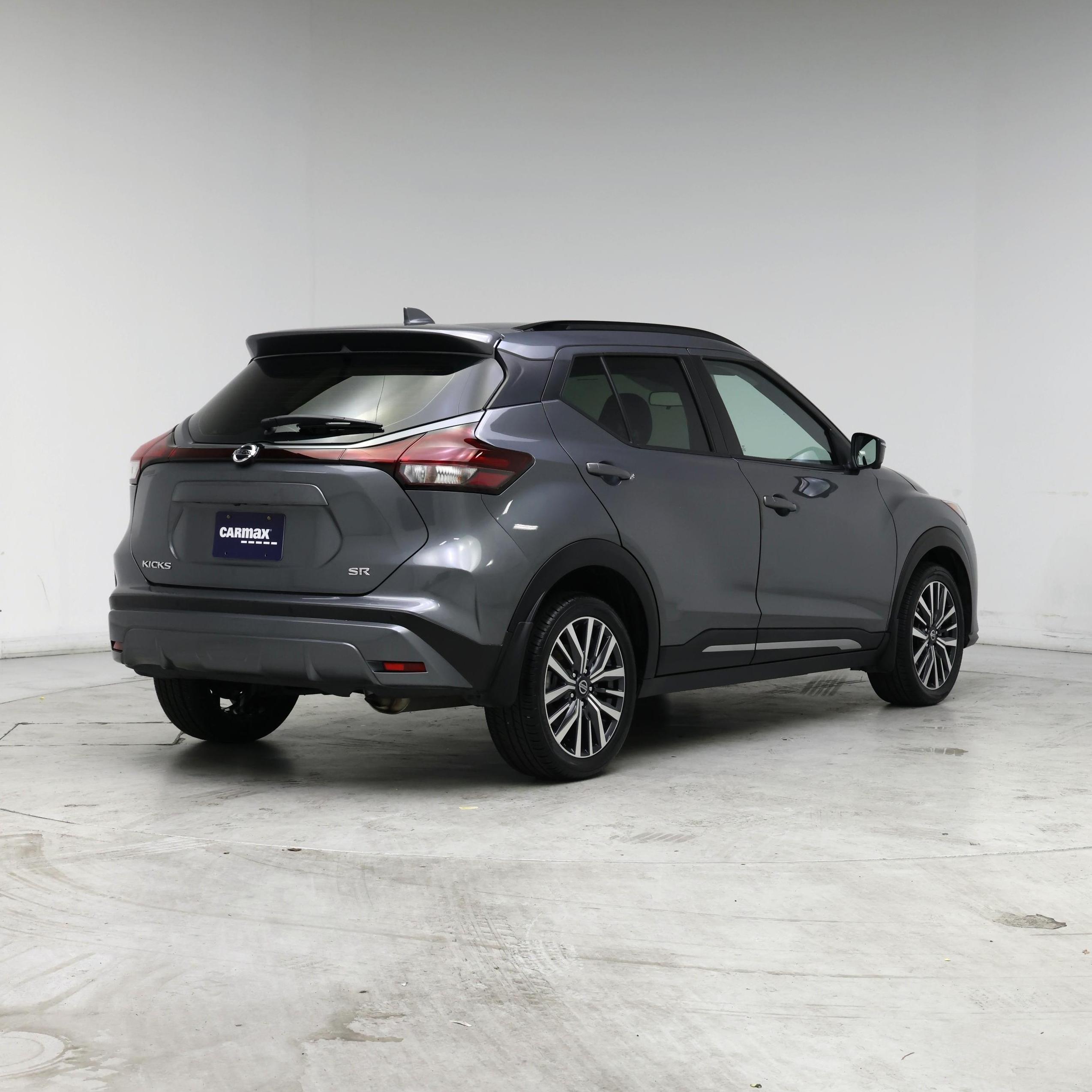 Thumbnail: 2021 Nissan Kicks - 8