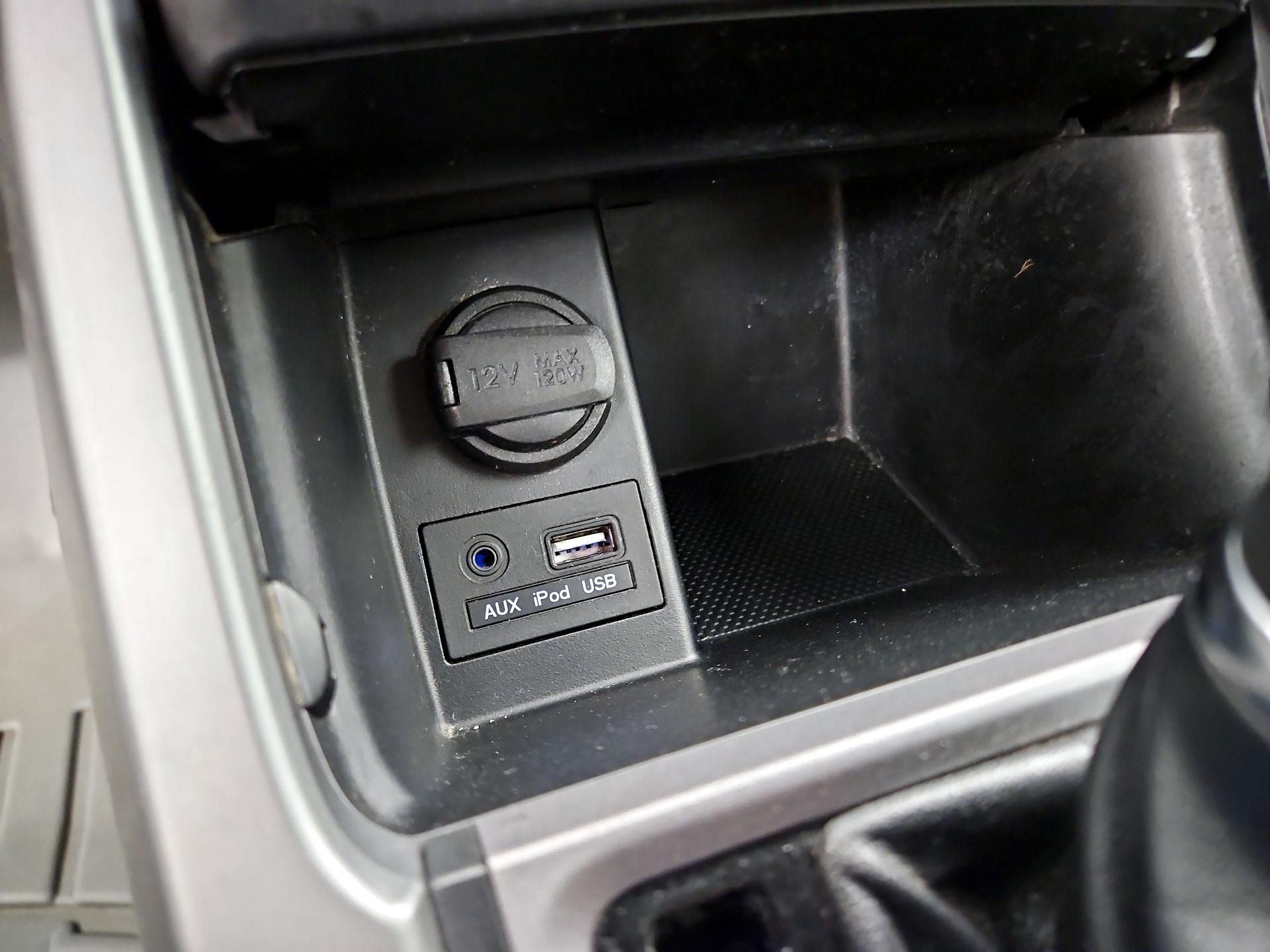 Thumbnail: 2016 Hyundai Elantra - 18