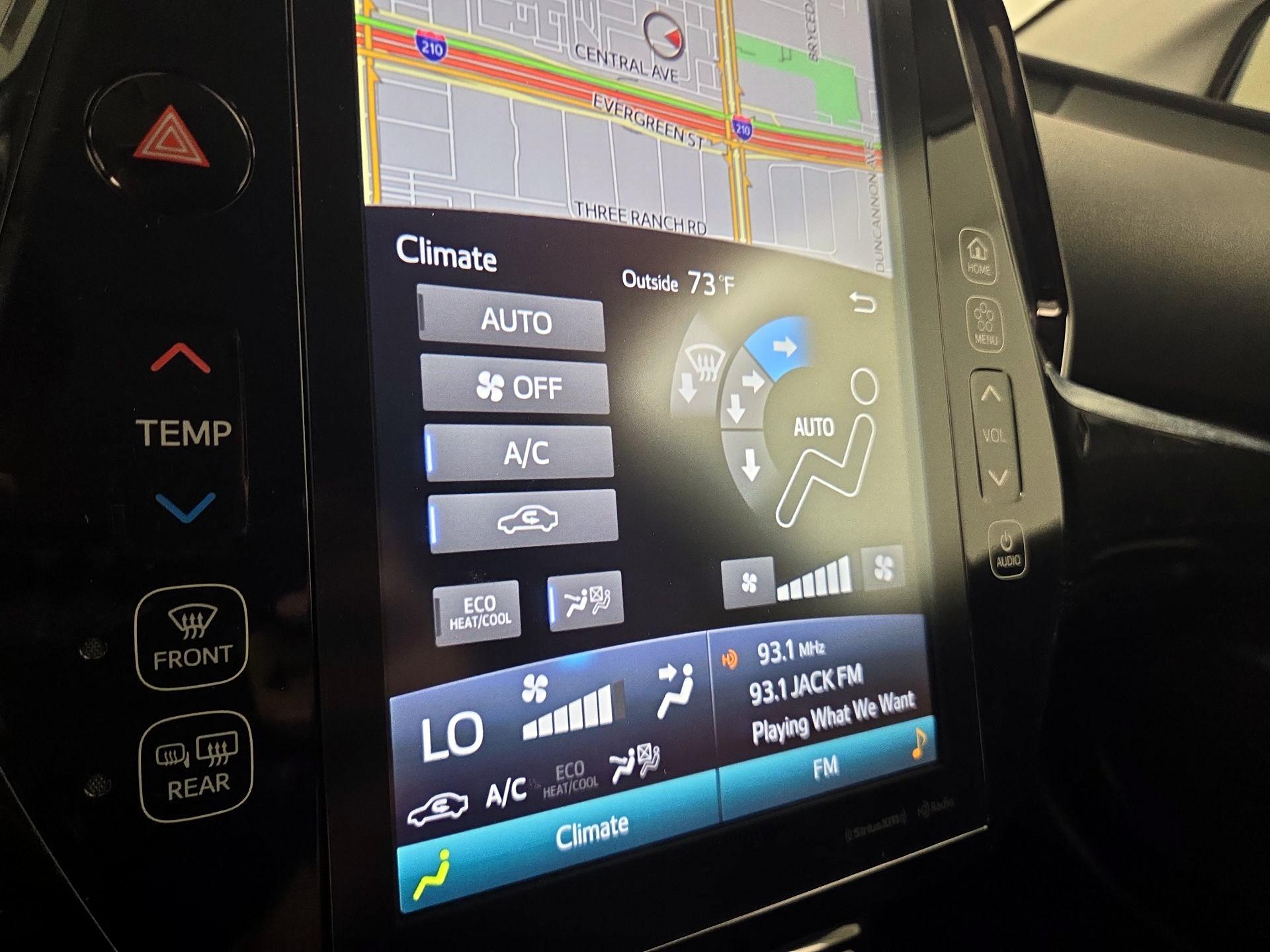 Thumbnail: 2021 Toyota Prius Prime - 17