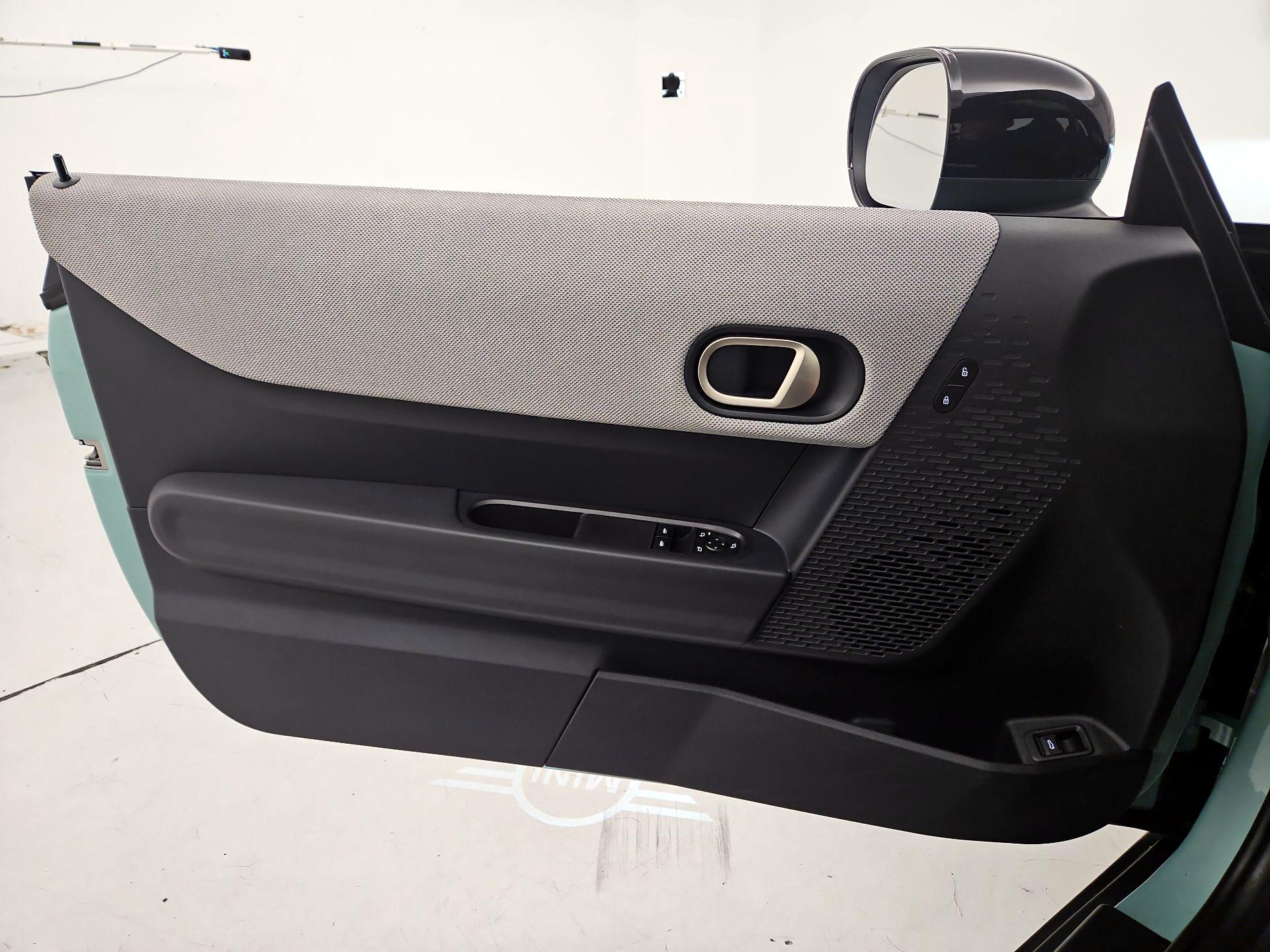 Thumbnail: 2025 MINI Cooper Hardtop - 12
