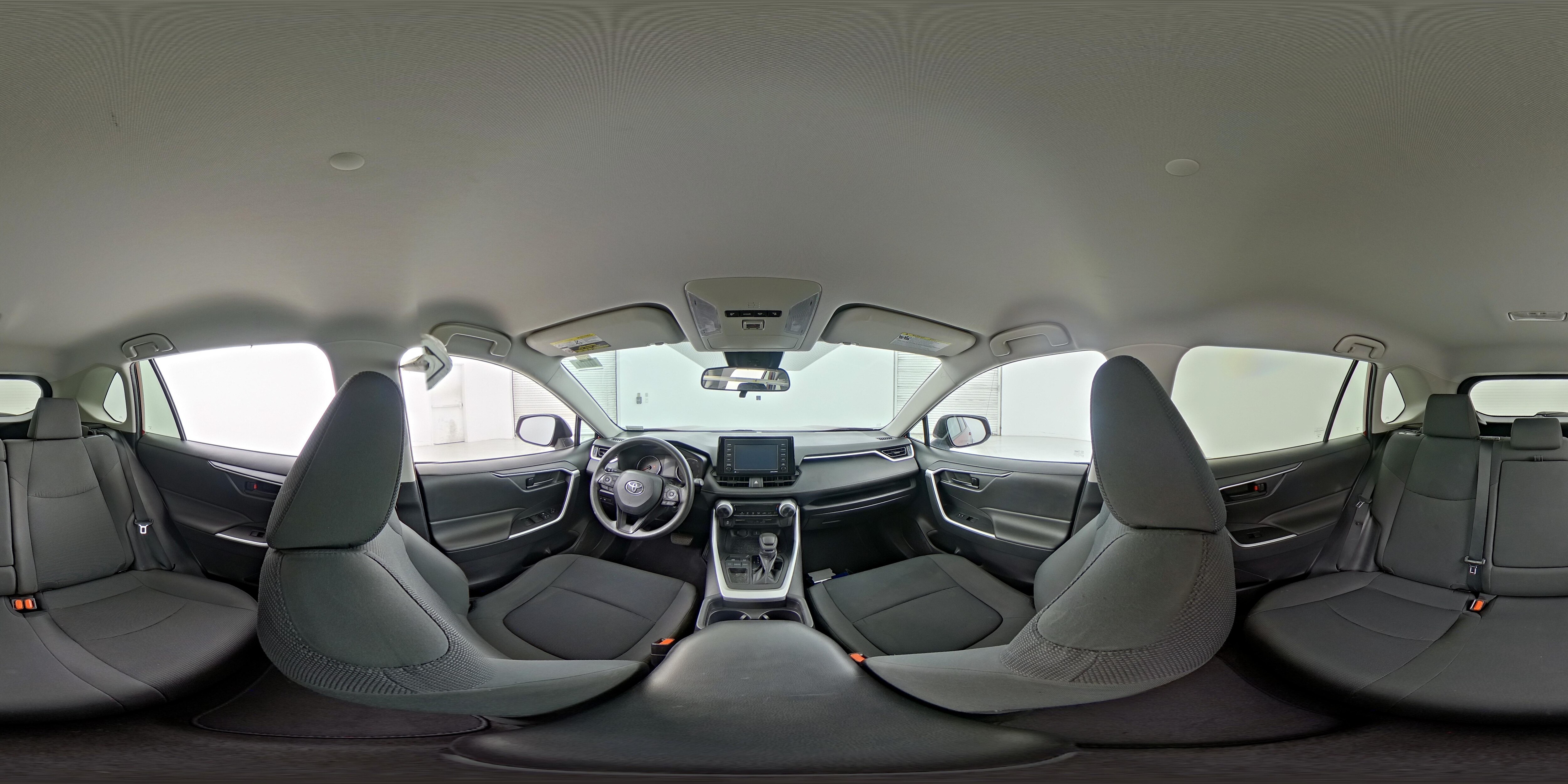 2021 Toyota RAV4 LE - Photo 24