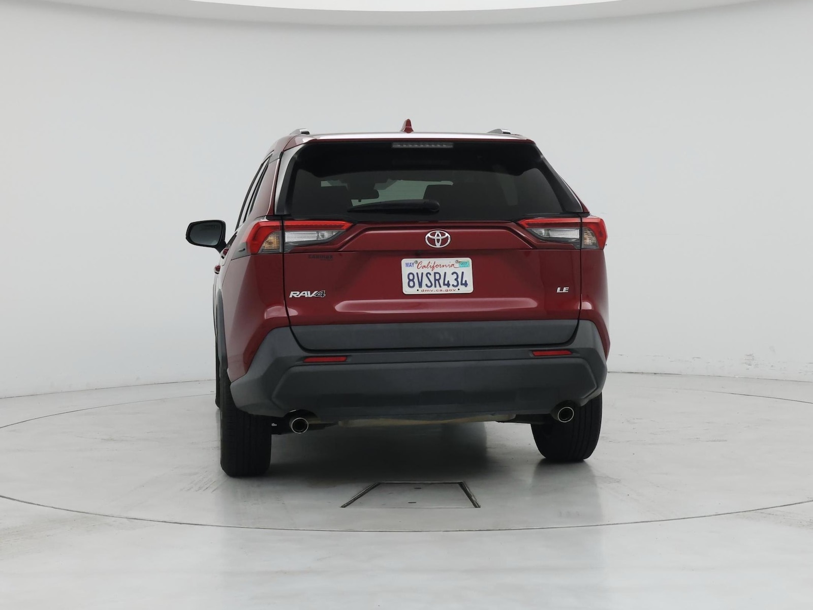 2021 Toyota RAV4 LE - Photo 7