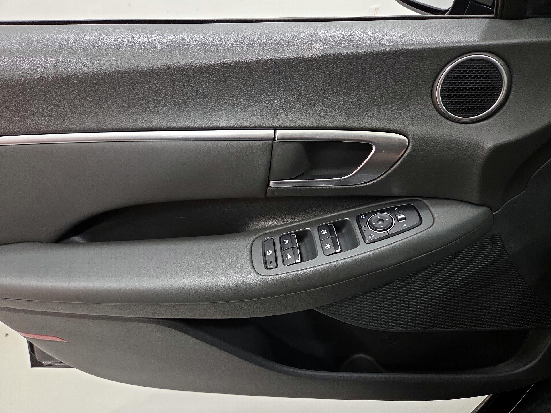 Thumbnail: 2021 Hyundai Sonata - 12