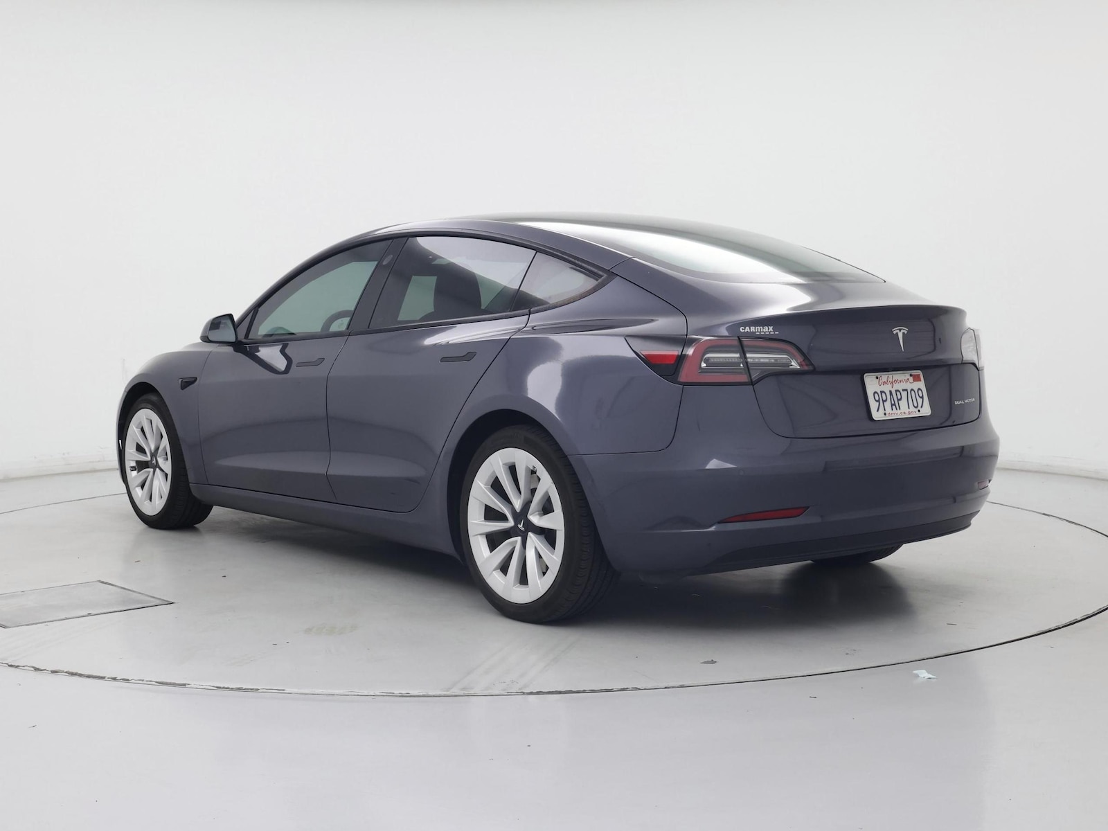 2022 Tesla Model 3 Long Range - Photo 3