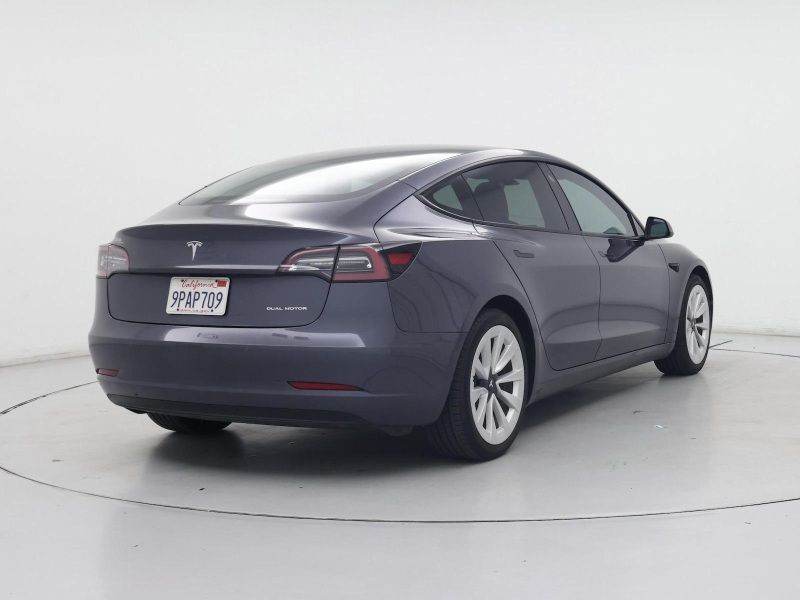 2022 Tesla Model 3 Long Range - Photo 9