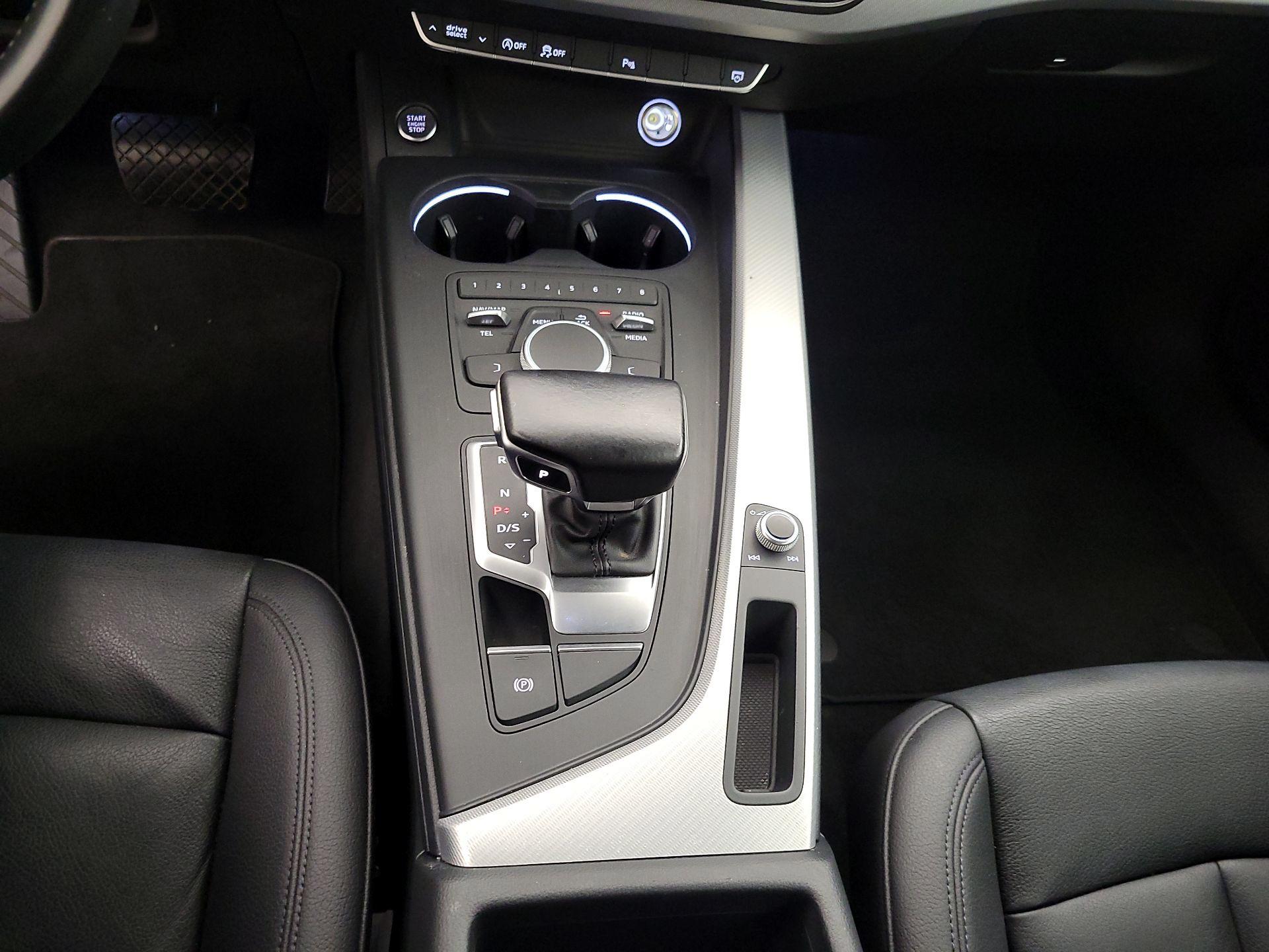 Thumbnail: 2017 Audi A4 - 17