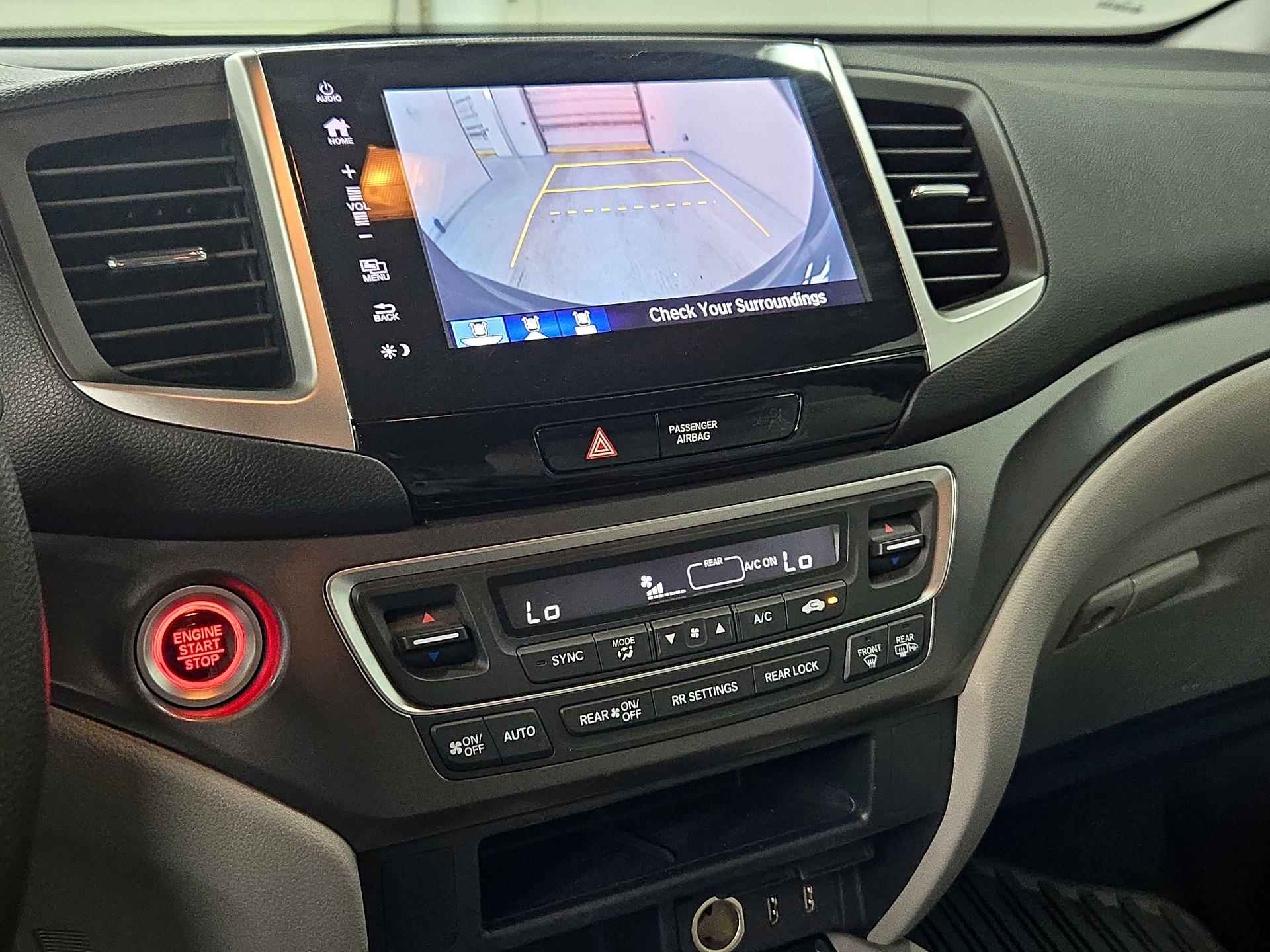 Thumbnail: 2018 Honda Pilot - 14