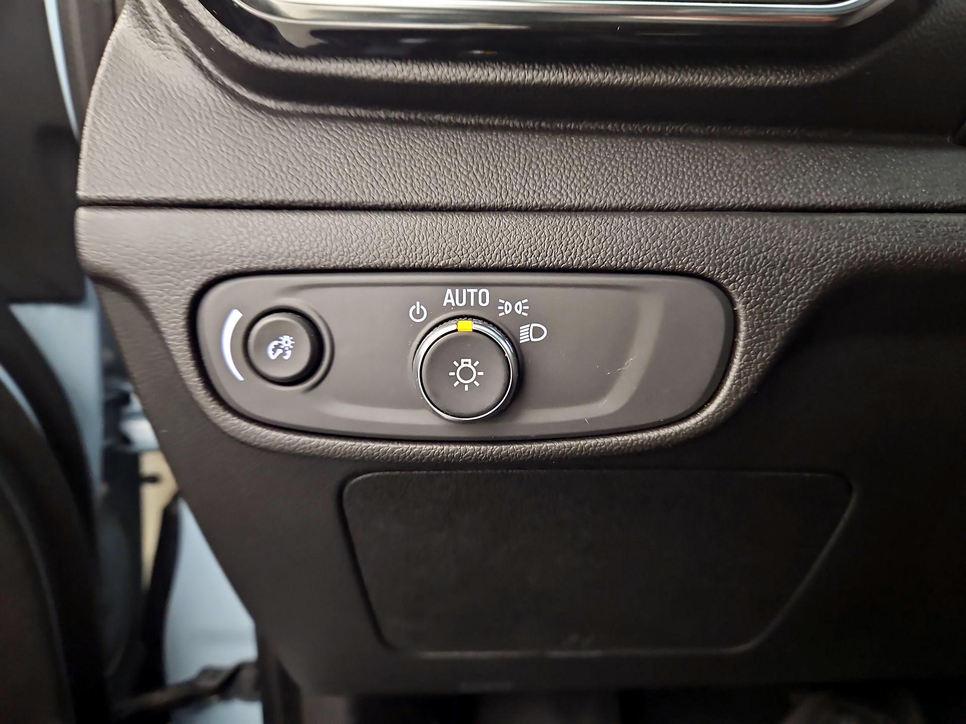 Thumbnail: 2023 Chevrolet Bolt EV - 13