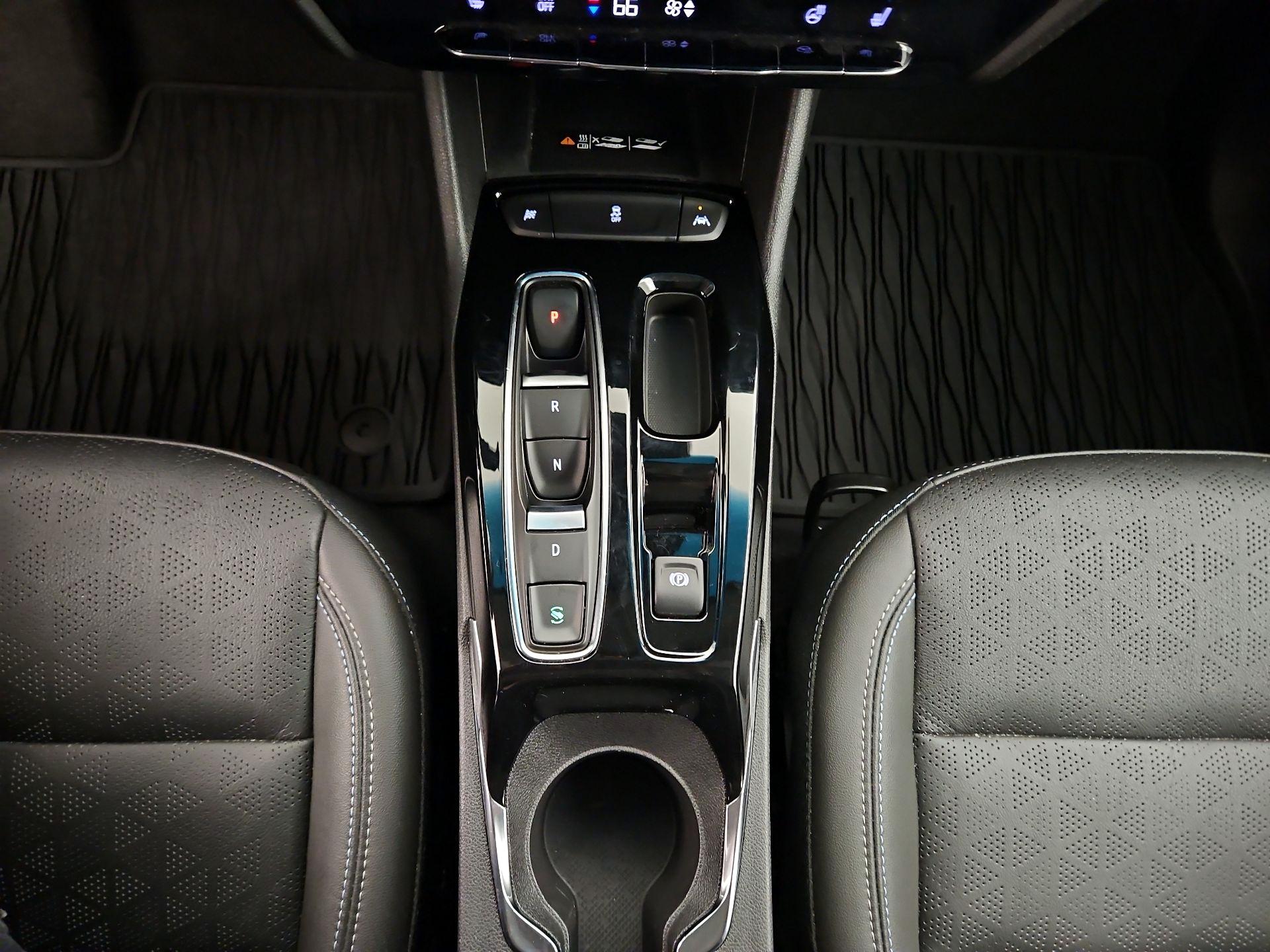 Thumbnail: 2023 Chevrolet Bolt EV - 17