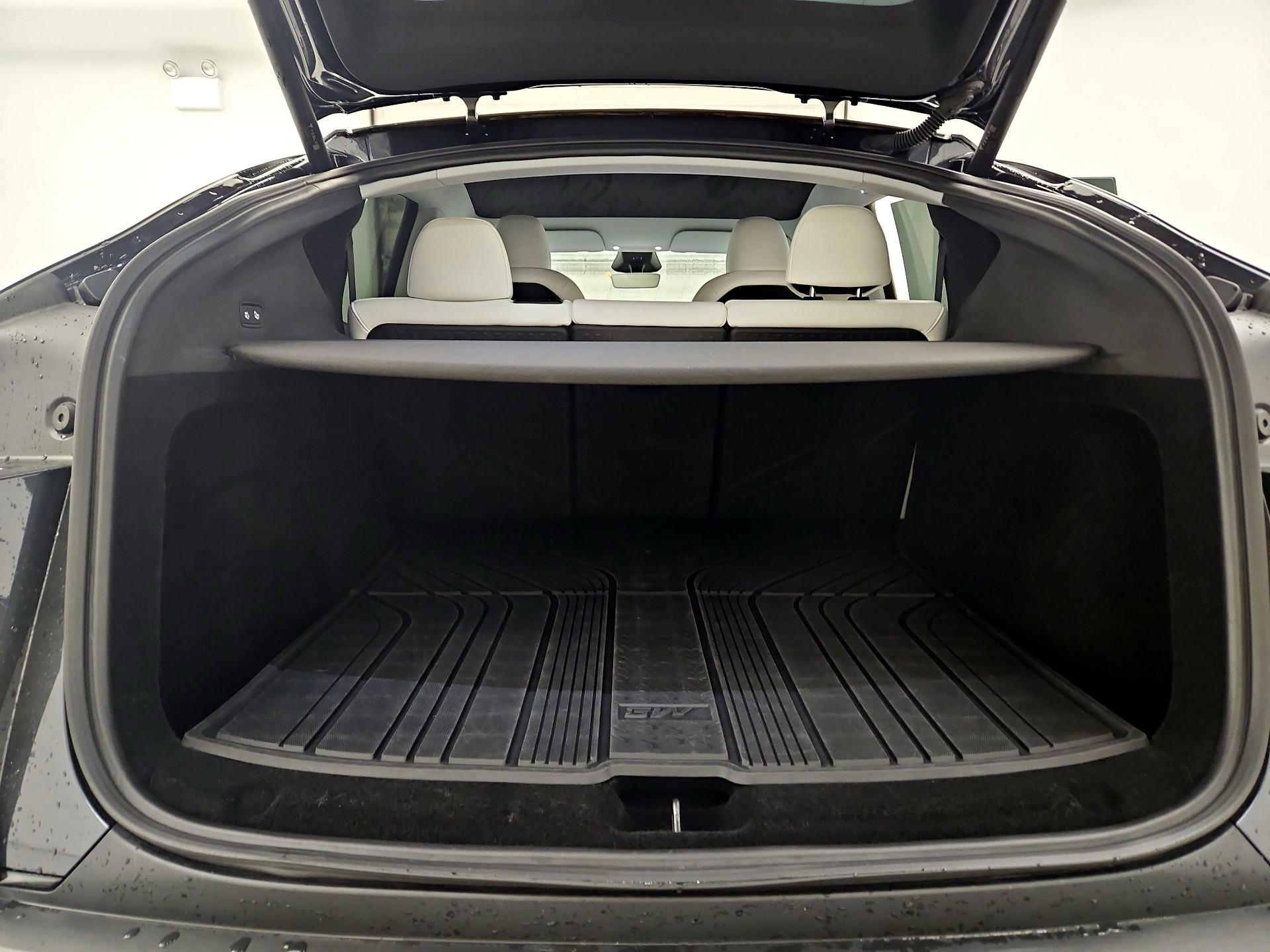 Thumbnail: 2026 Tesla Model Y - 20