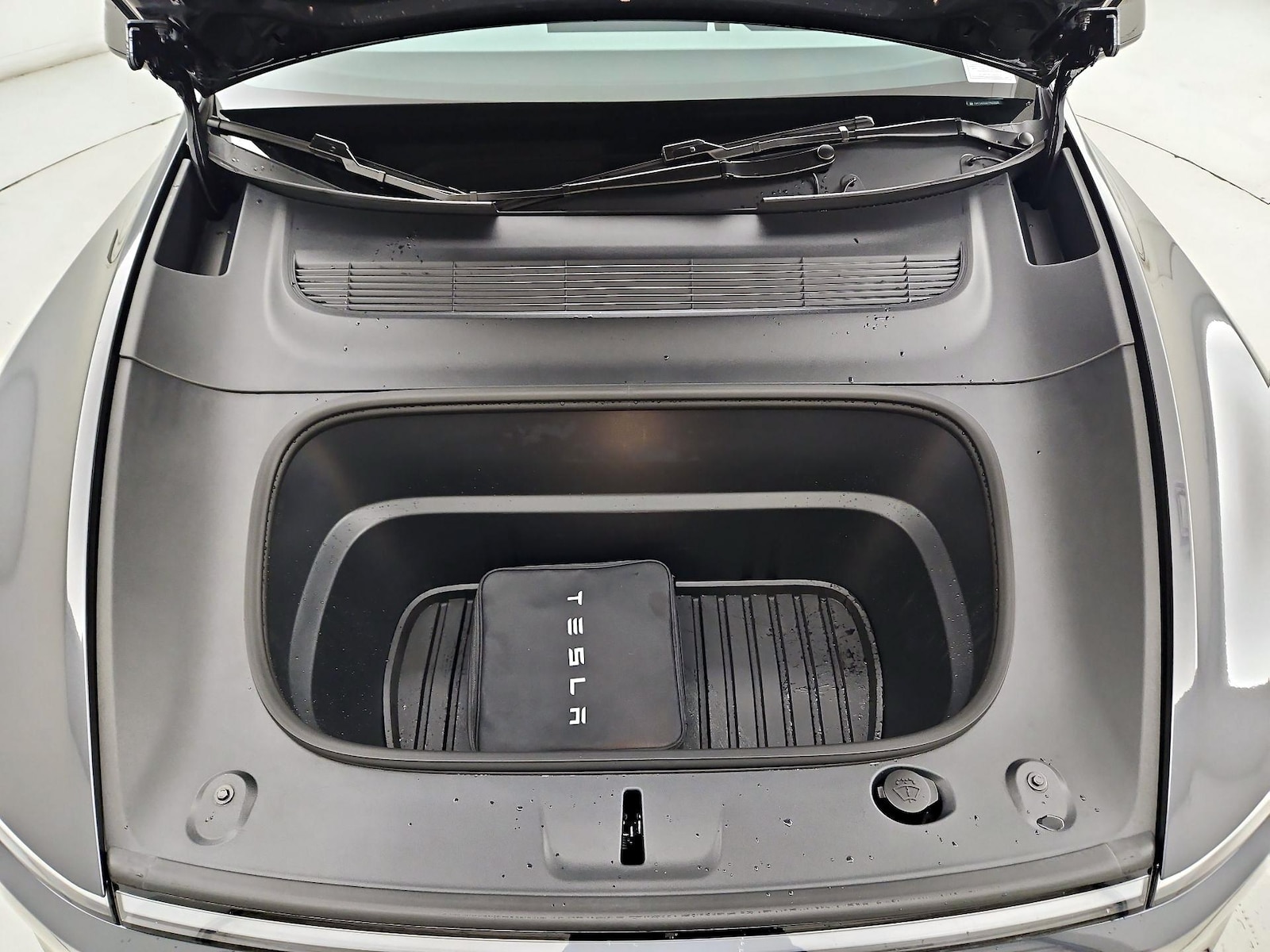 2026 Tesla Model Y Long Range - Photo 23