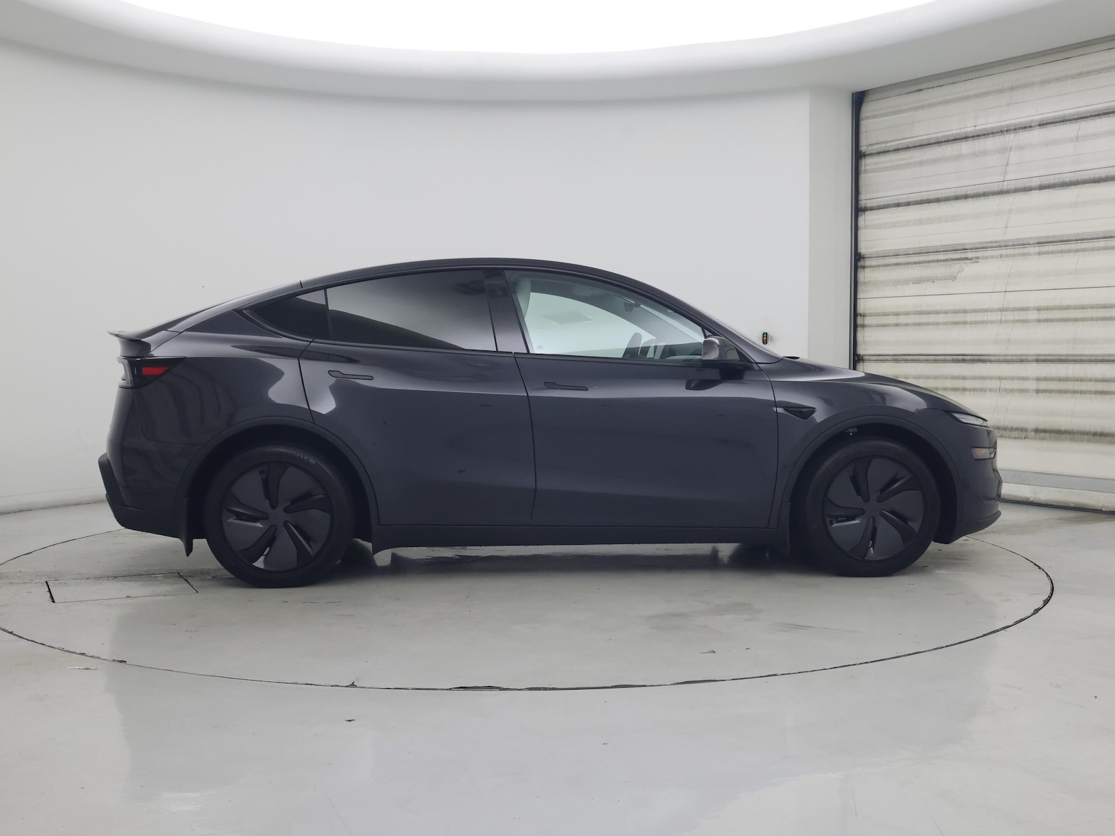2026 Tesla Model Y Long Range - Photo 8