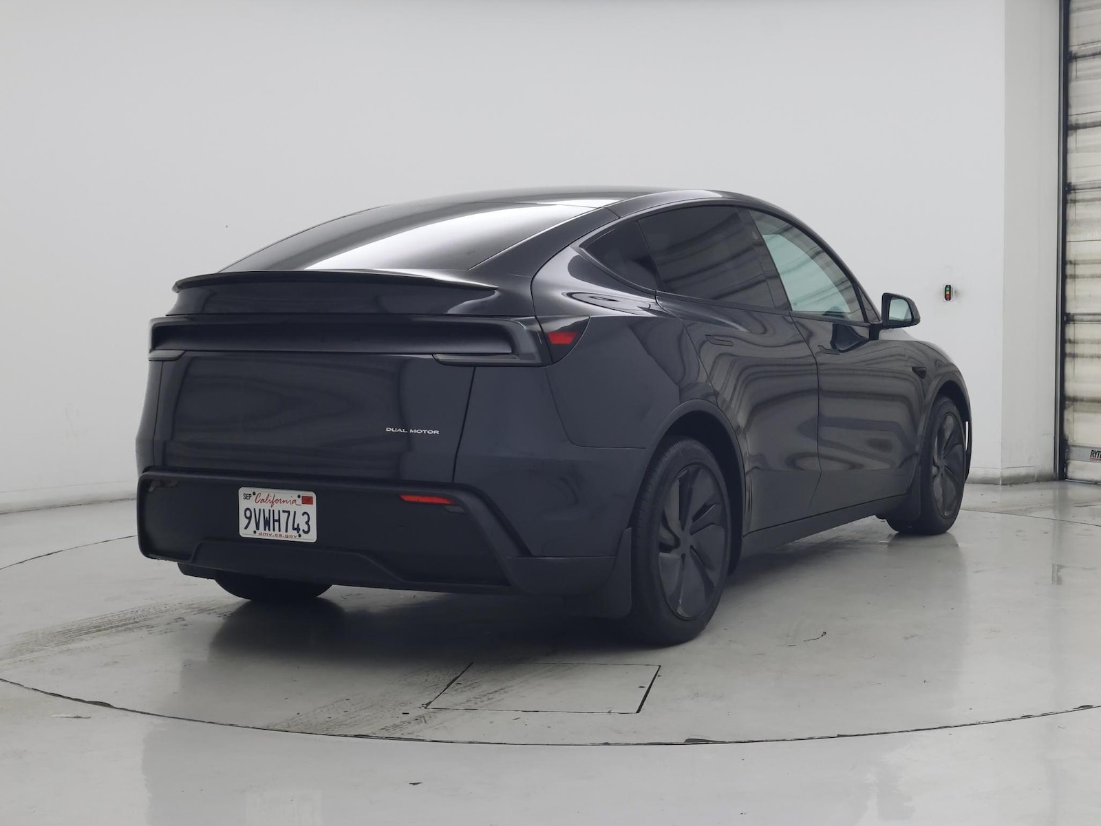 2026 Tesla Model Y Long Range - Photo 9