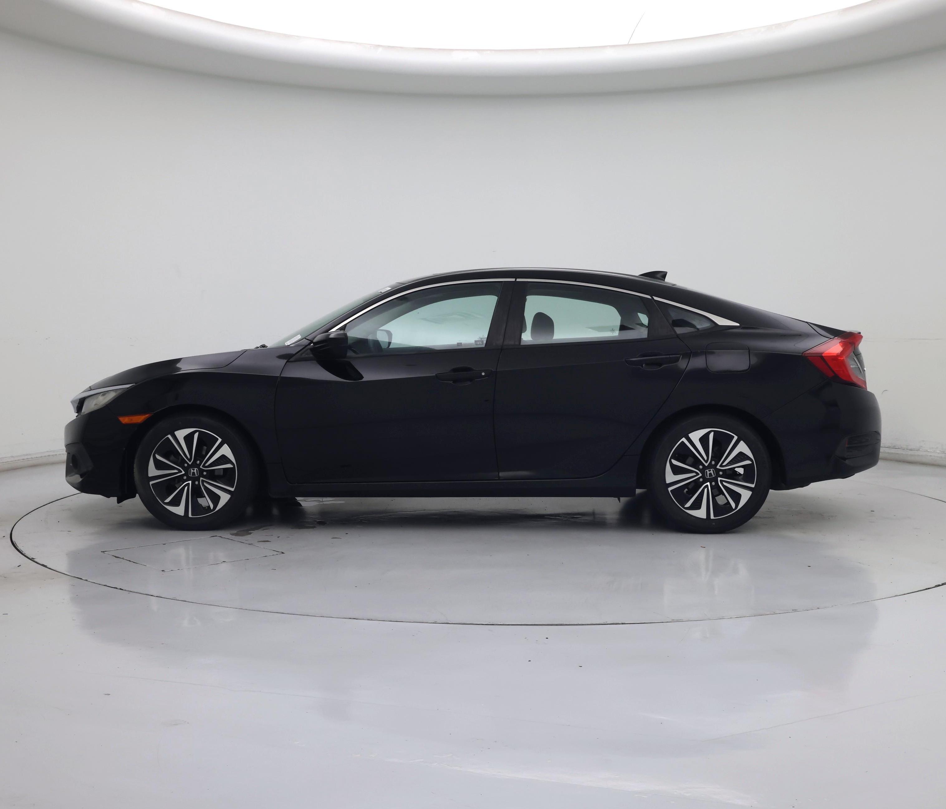 Thumbnail: 2017 Honda Civic - 3